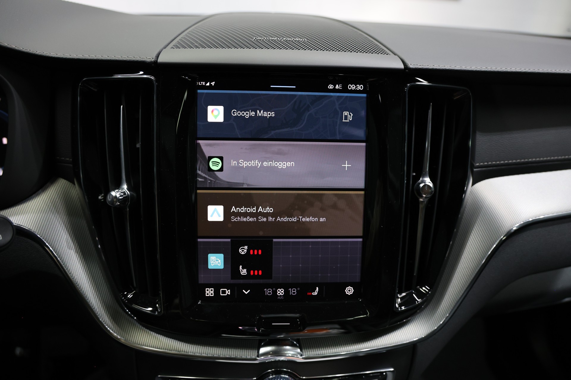 VOLVO XC60 B5 Benzin Mild Hybrid AWD Ultra Dark Geartronic-image-21