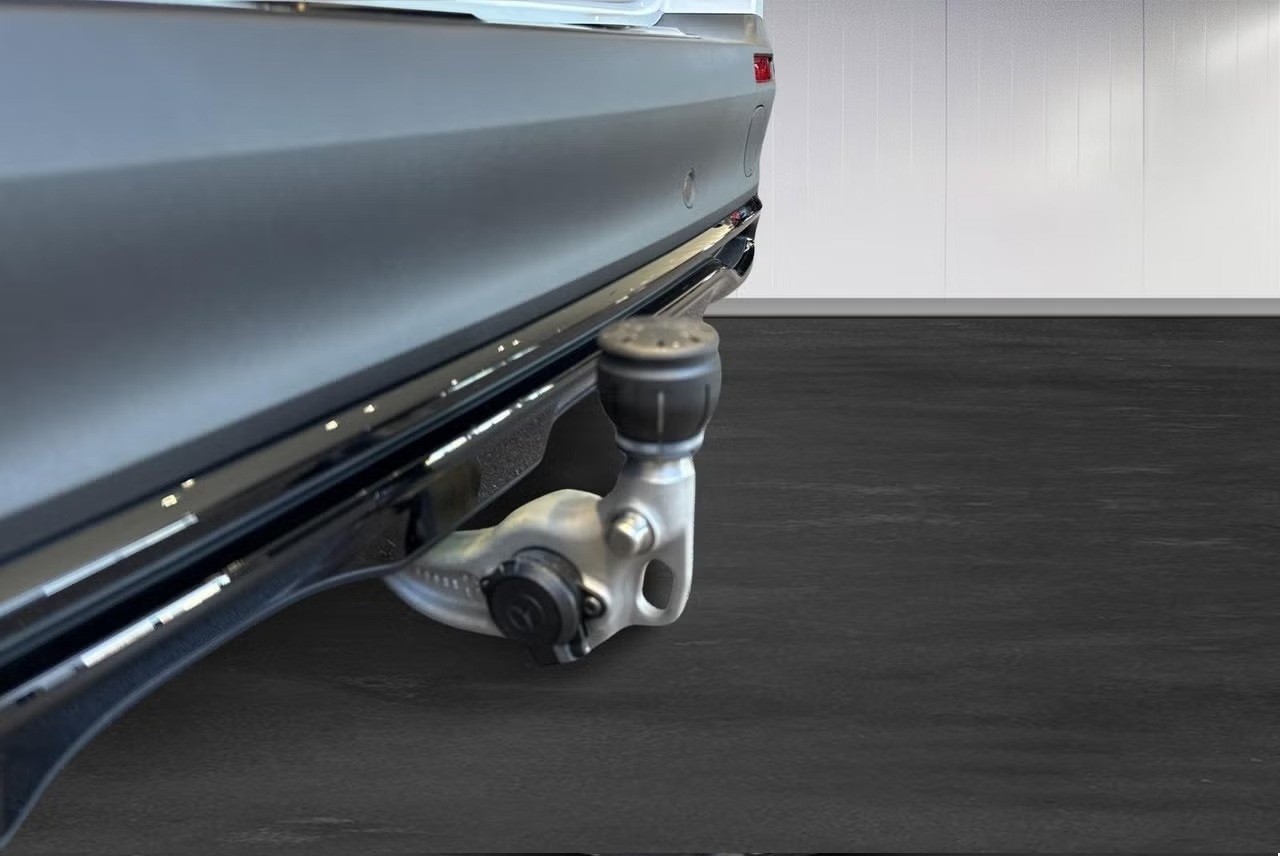 MERCEDES-BENZ E 300 de All-Terrain 4Matic EQ Hybrid 9G-Tronic-image-4