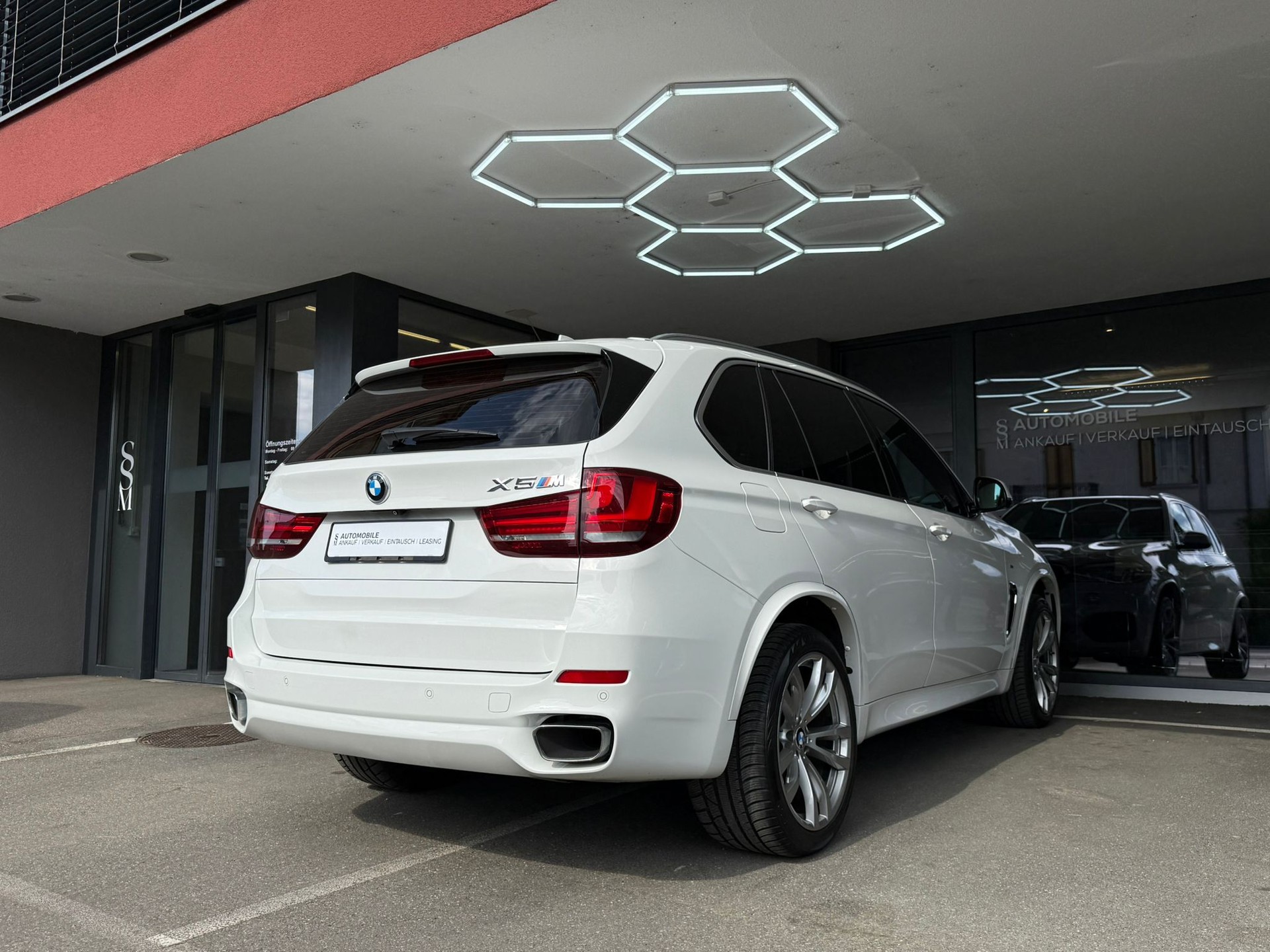 BMW X5 xDrive 40d *//M-Paket* Steptronic *HUD*-showroom-element-3