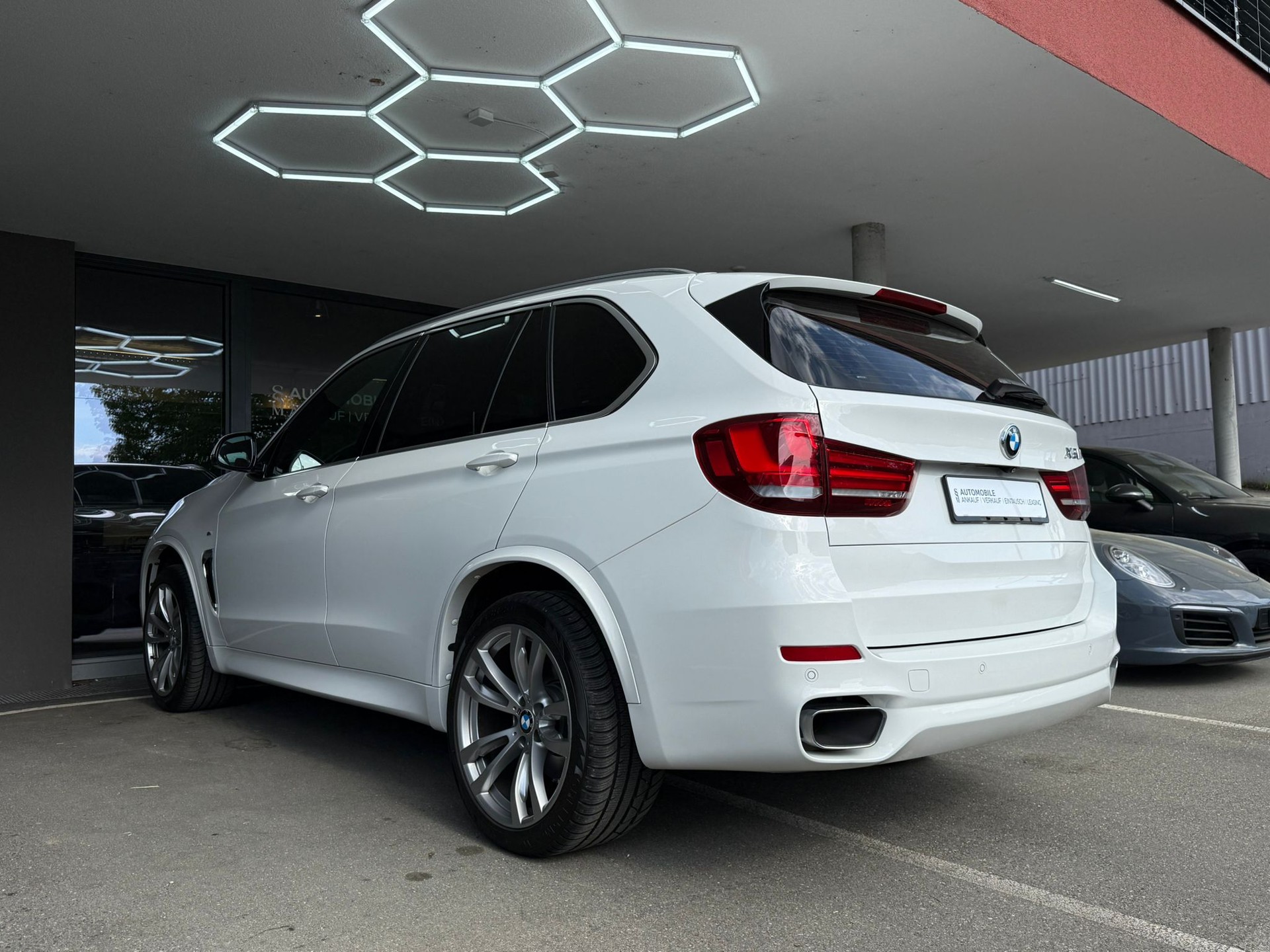 BMW X5 xDrive 40d *//M-Paket* Steptronic *HUD*-image-5