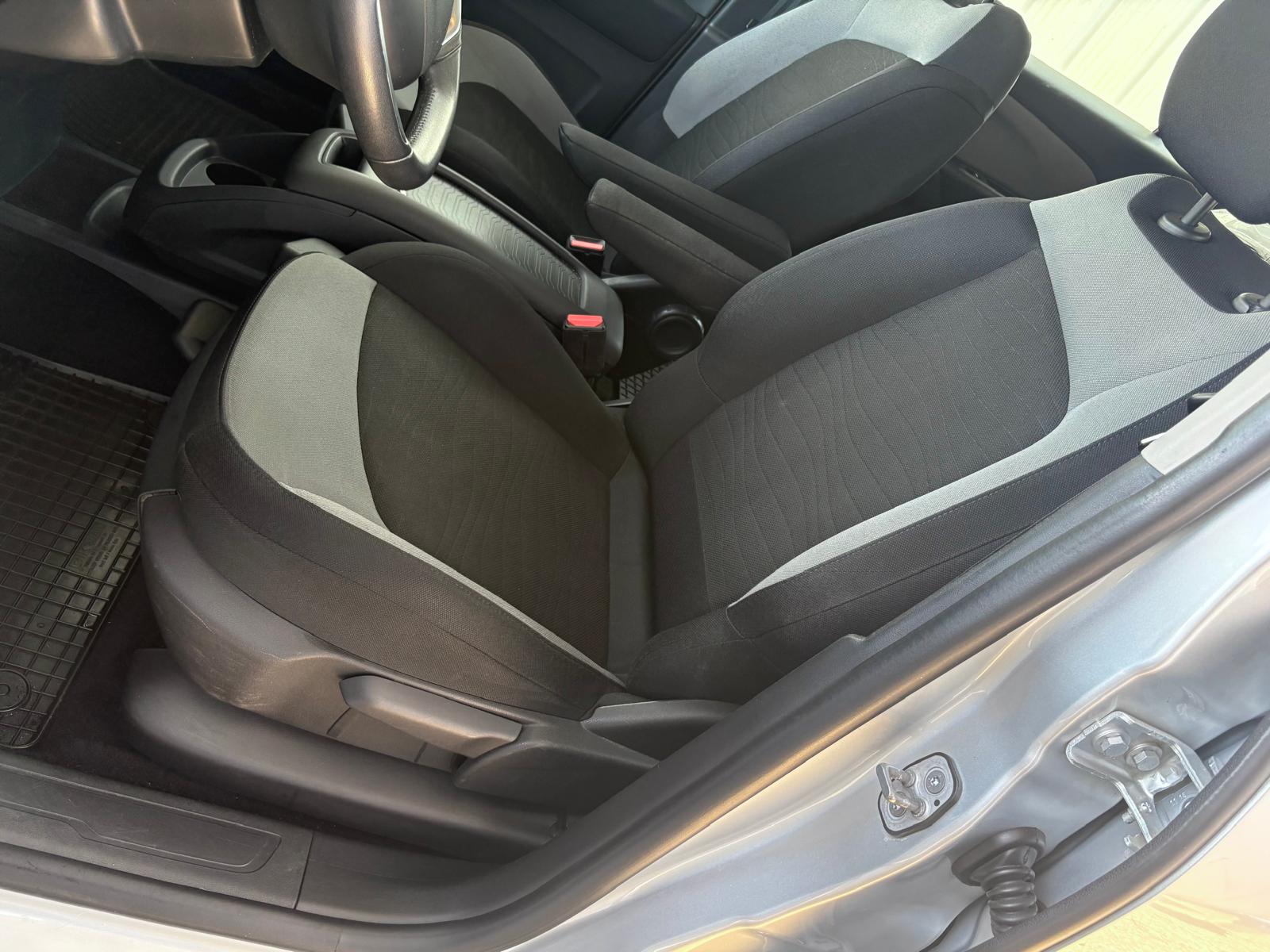 CITROEN 1,6 HDi 7-Platz AHK-image-6