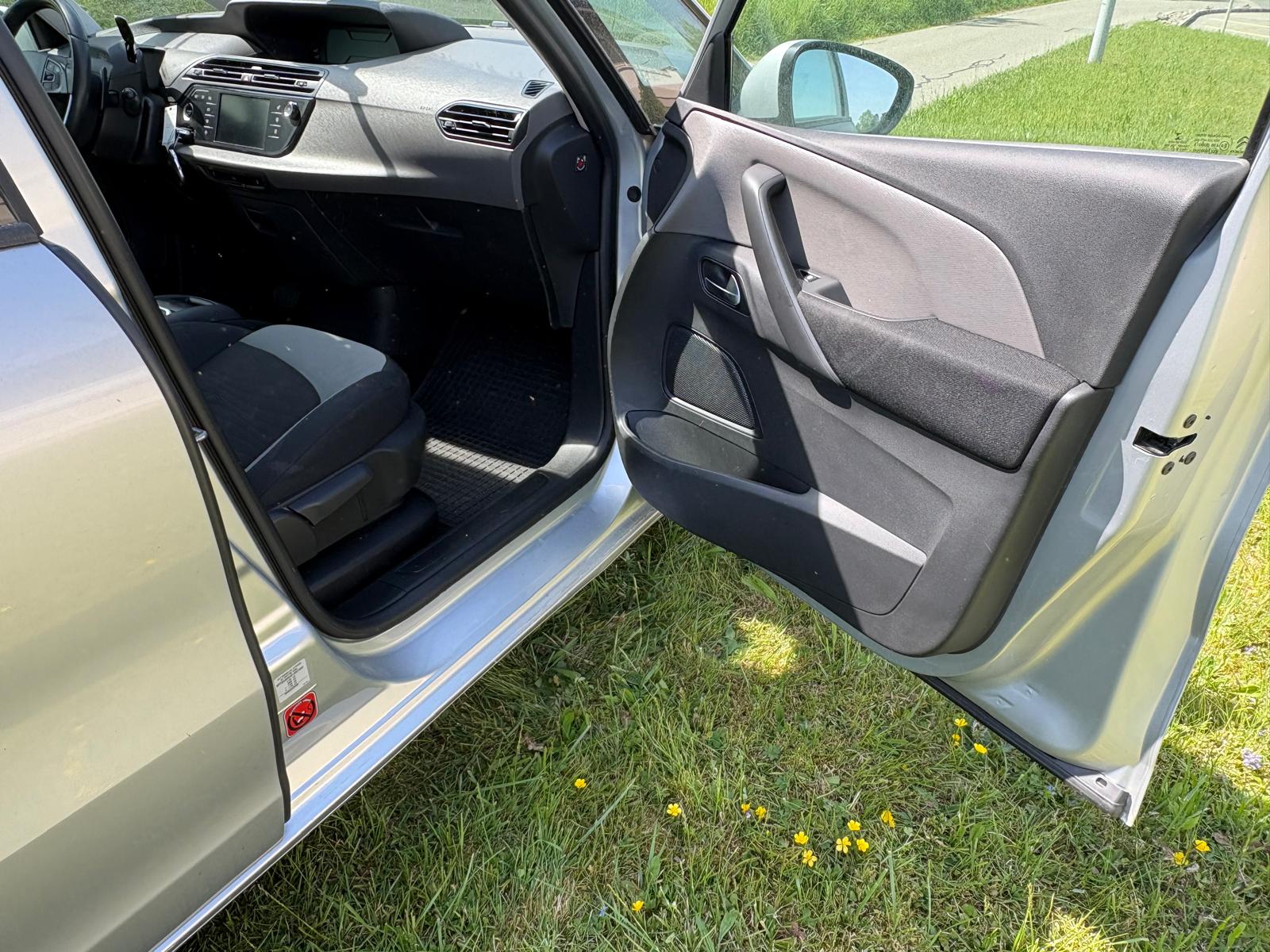 CITROEN 1,6 HDi 7-Platz AHK-image-9
