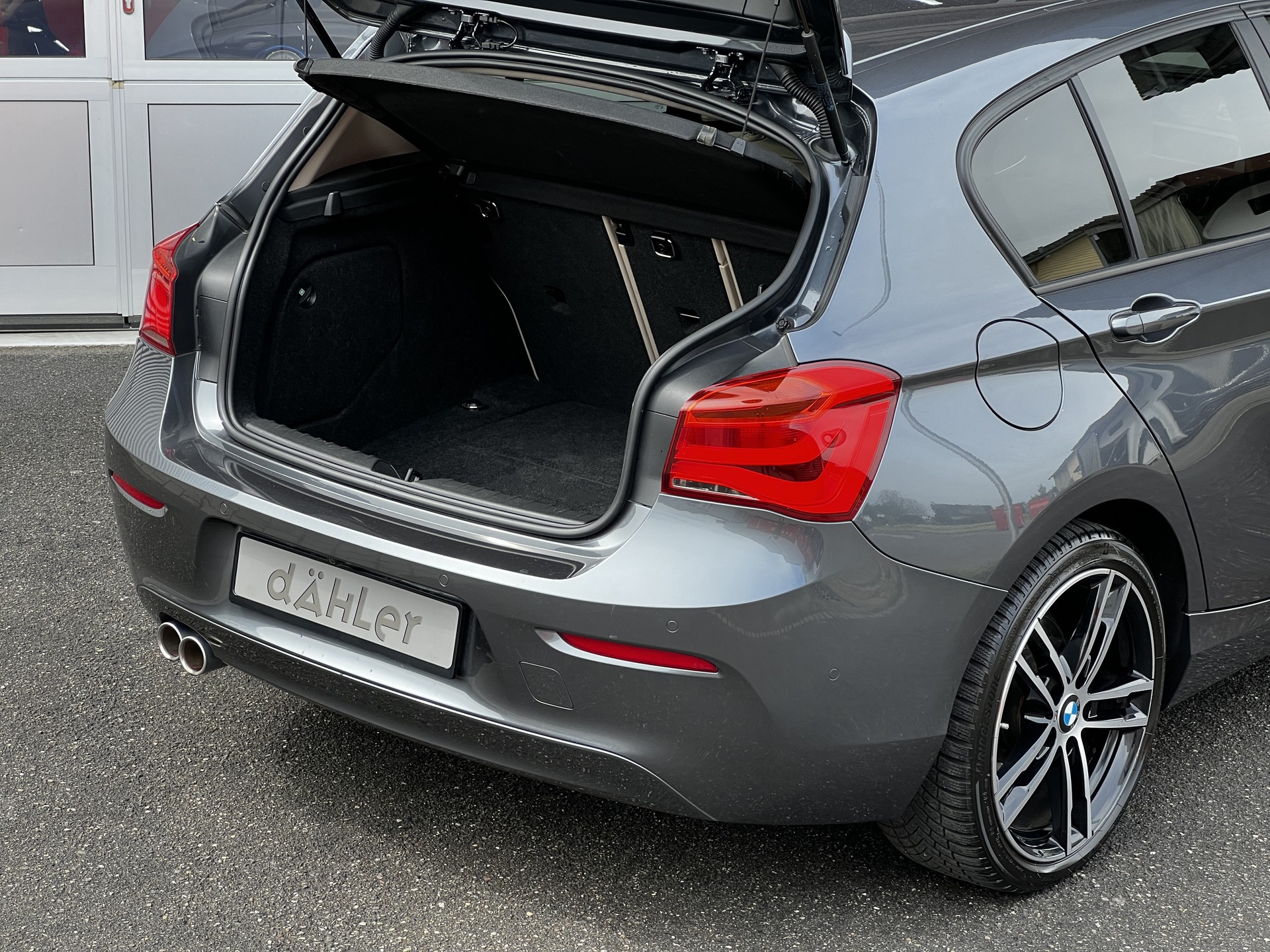 BMW 120d xDrive Steptronic-image-8
