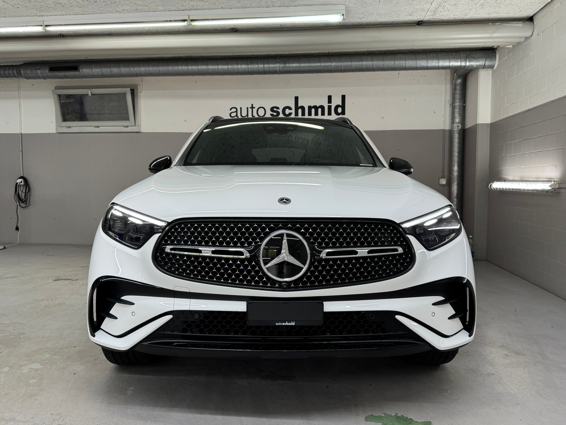 MERCEDES-BENZ GLC 300 e 4Matic EQ Star-image-1