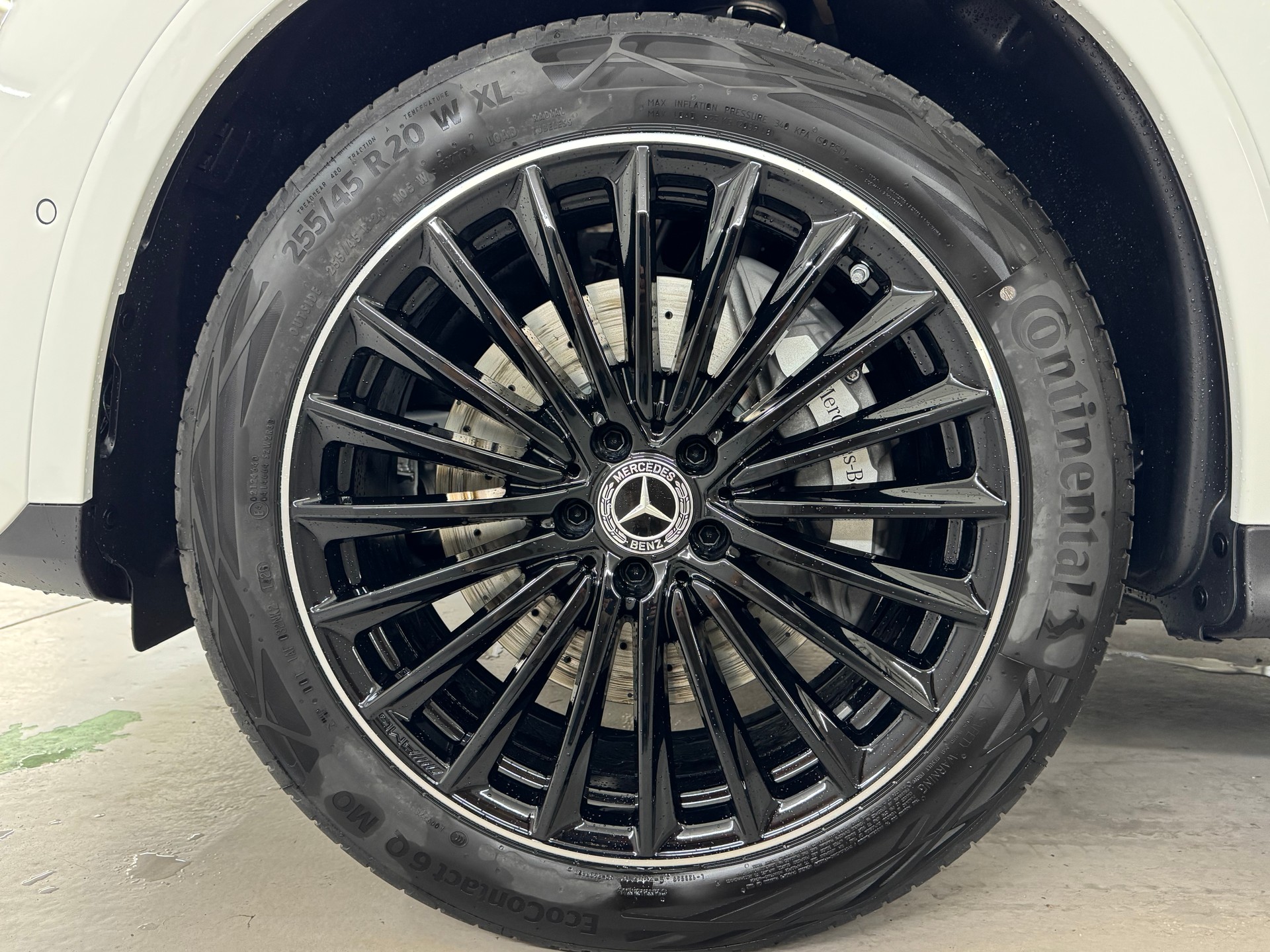 MERCEDES-BENZ GLC 300 e 4Matic EQ Star-image-6