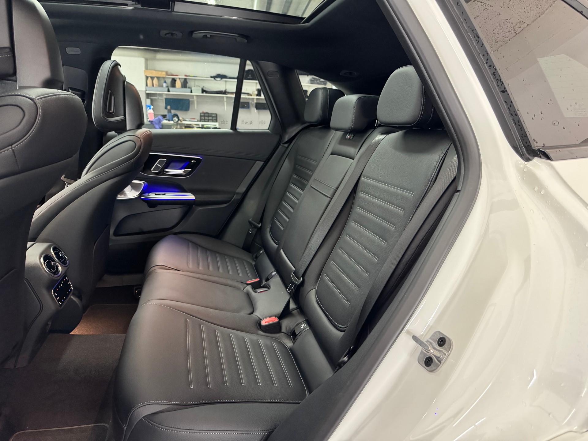 MERCEDES-BENZ GLC 300 e 4Matic EQ Star-image-11