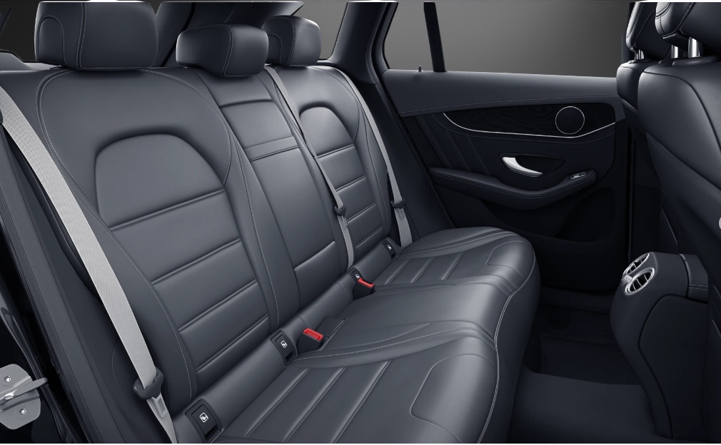 MERCEDES-BENZ GLC 63 S AMG 4Matic 9G-Tronic-image-9