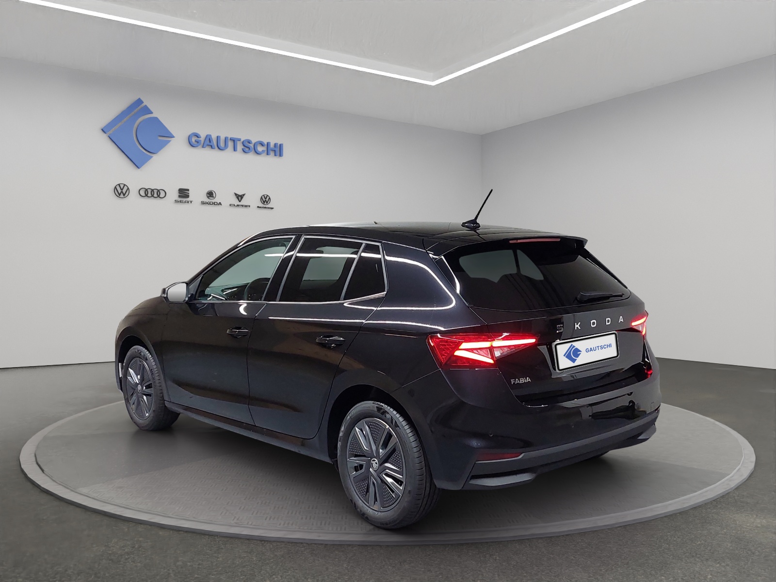 SKODA Fabia 1.0 TSI Dynamic DSG-image-2