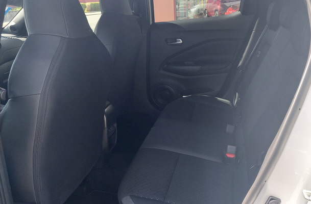 NISSAN Juke 1.0 DIG-T N-Connecta DCT-image-14