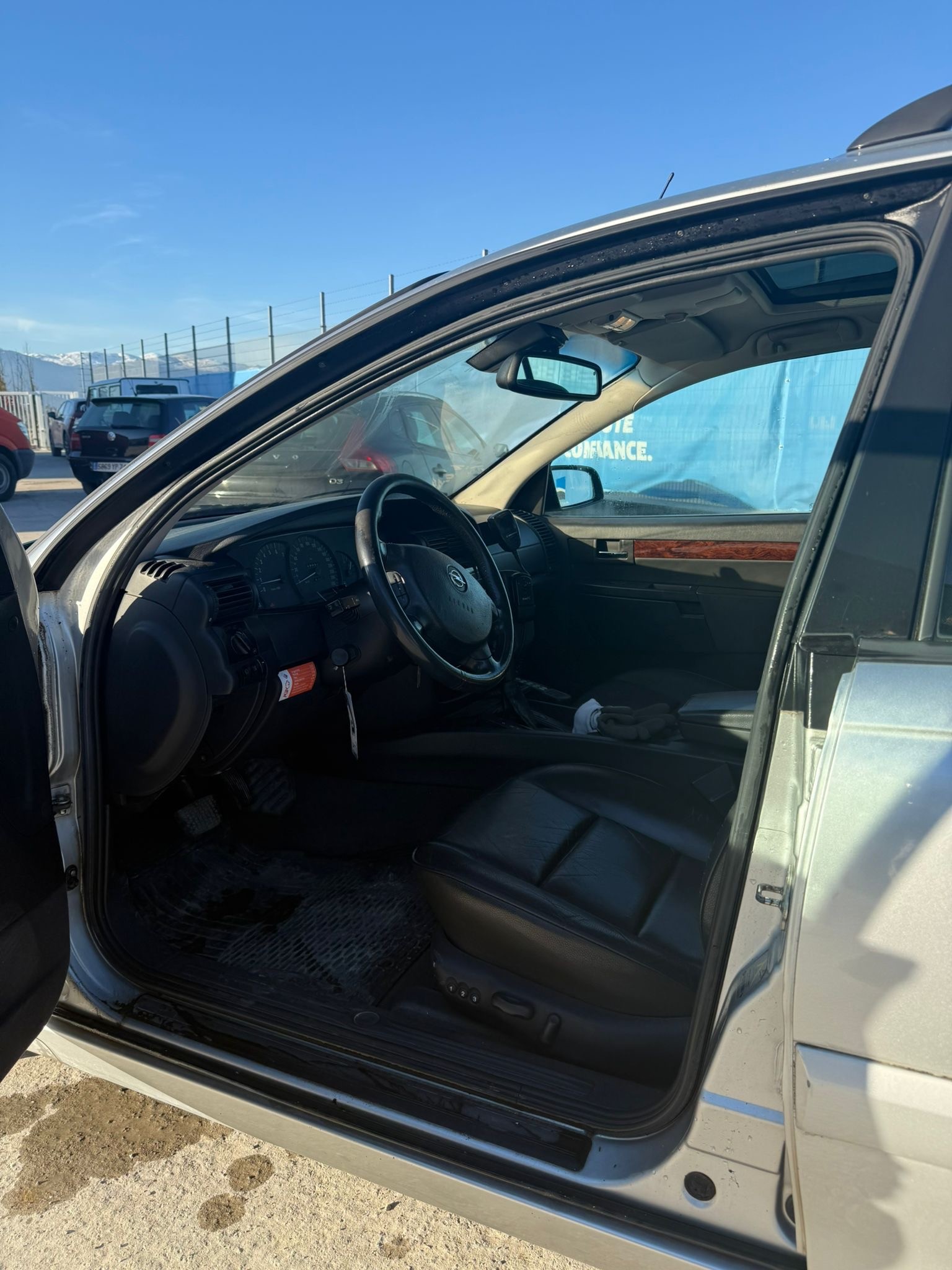 OPEL Omega 3.2i V6 Limited-image-9