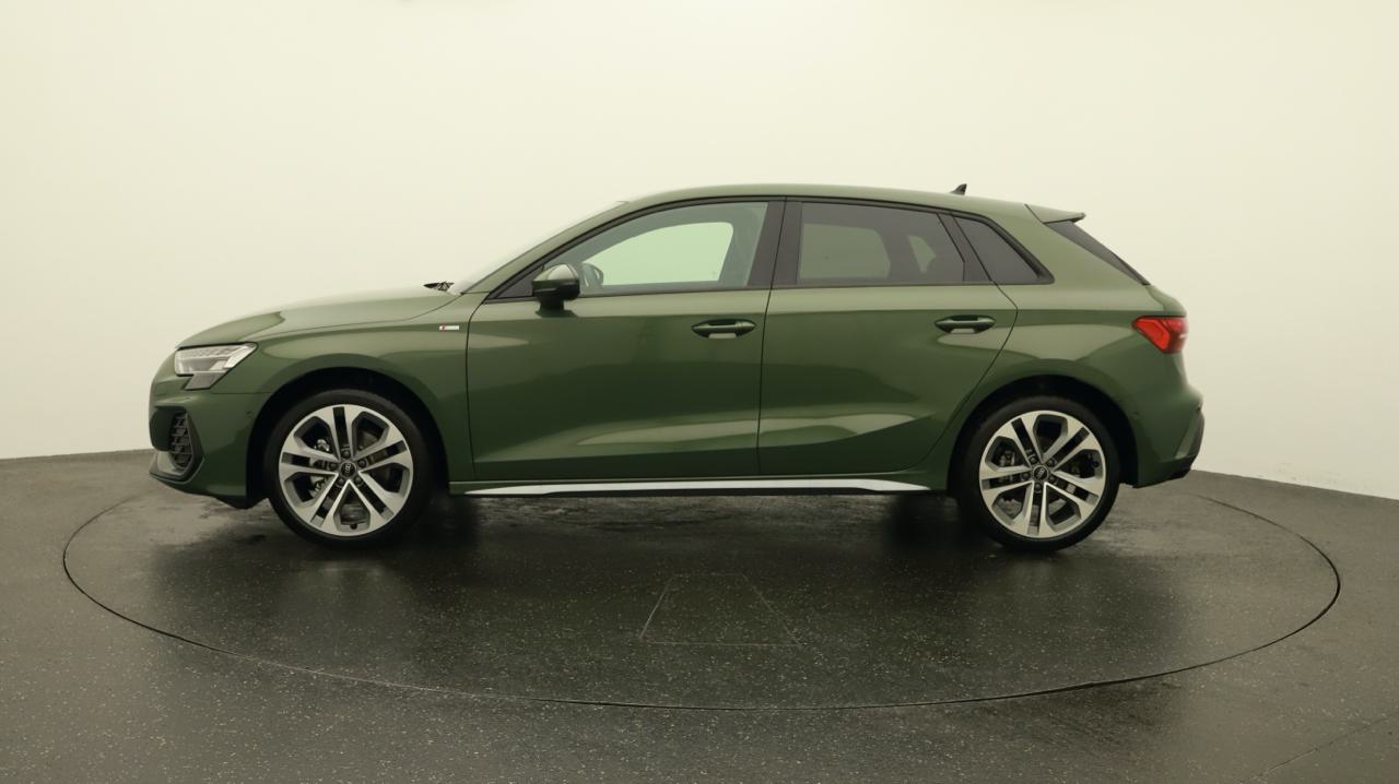 AUDI A3 Sportback TFSI 110 kW S line S tronic-image-1