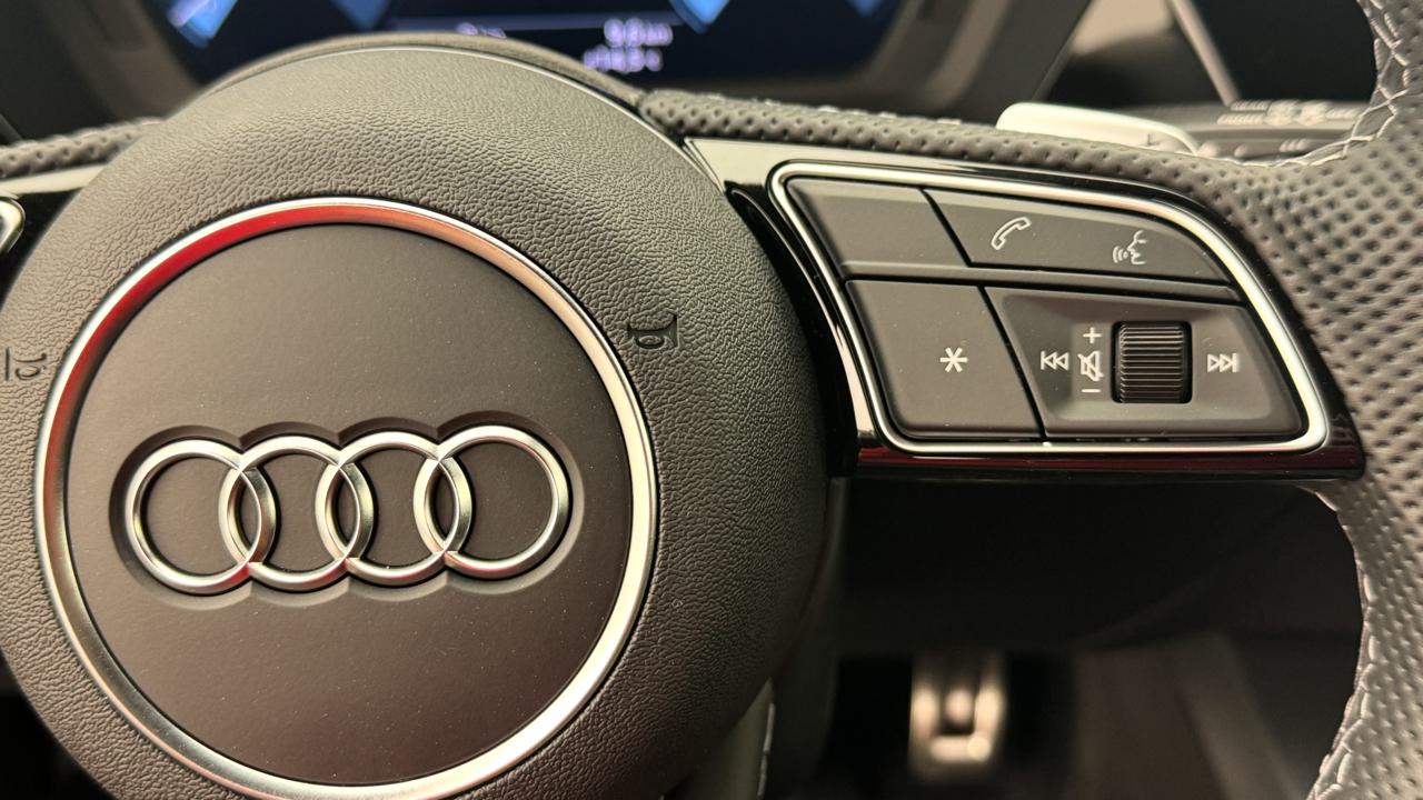 AUDI A3 Sportback TFSI 110 kW S line S tronic-image-9