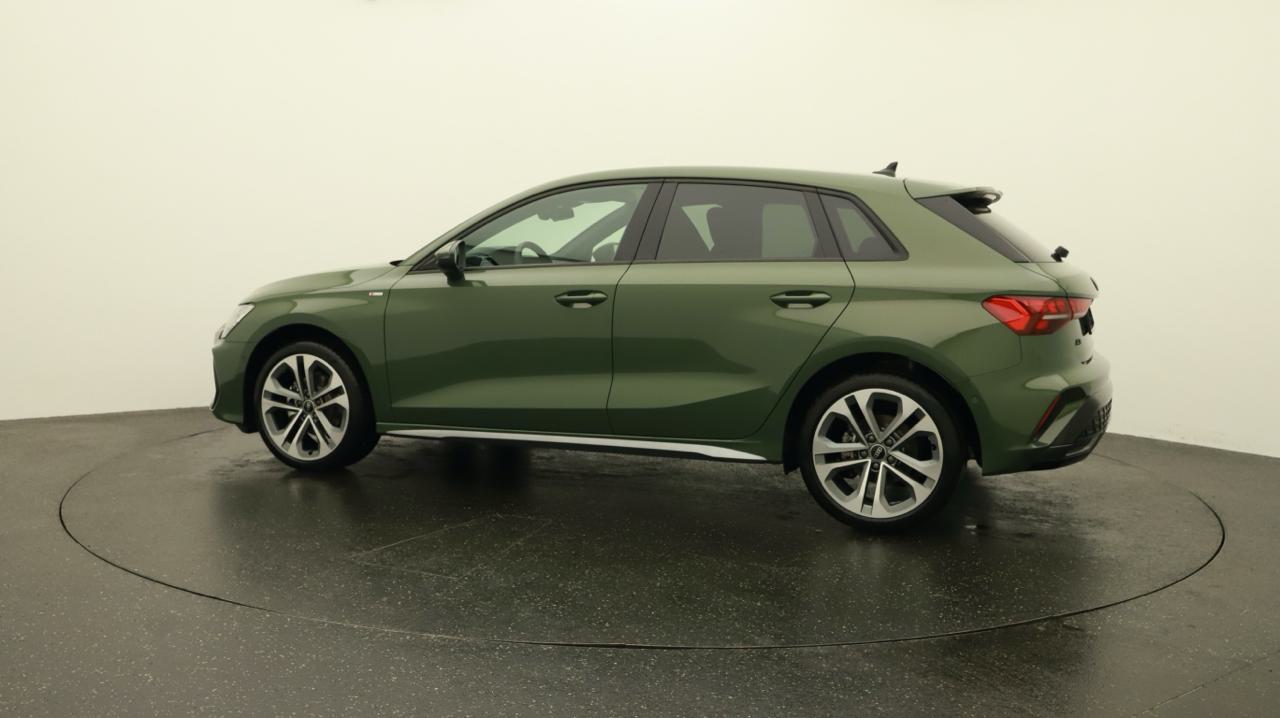 AUDI A3 Sportback TFSI 110 kW S line S tronic-image-2