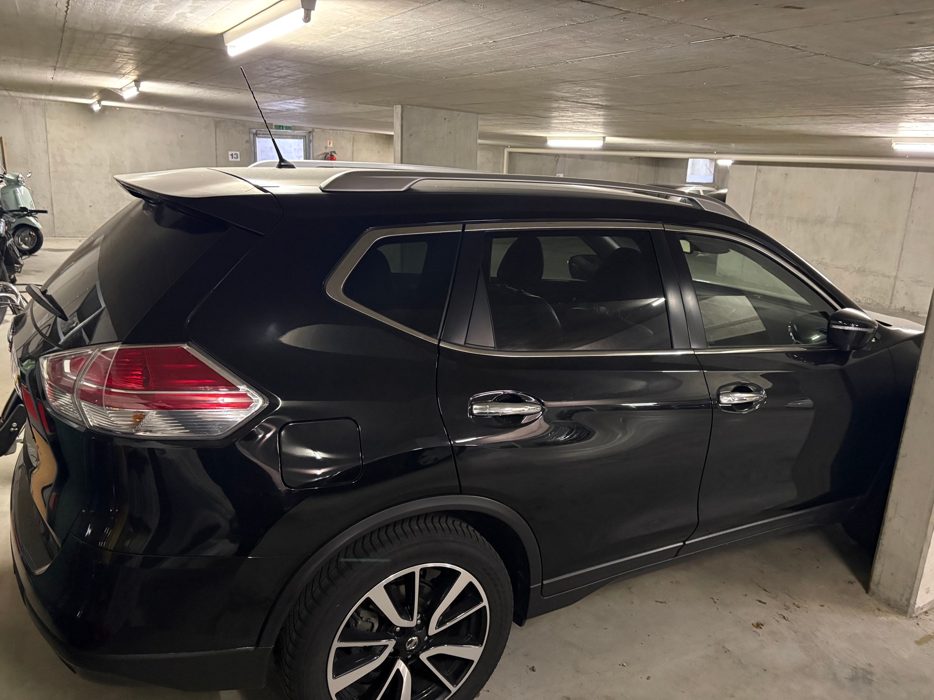 NISSAN X-TRAIL 1.6 Tekna dci-image-2