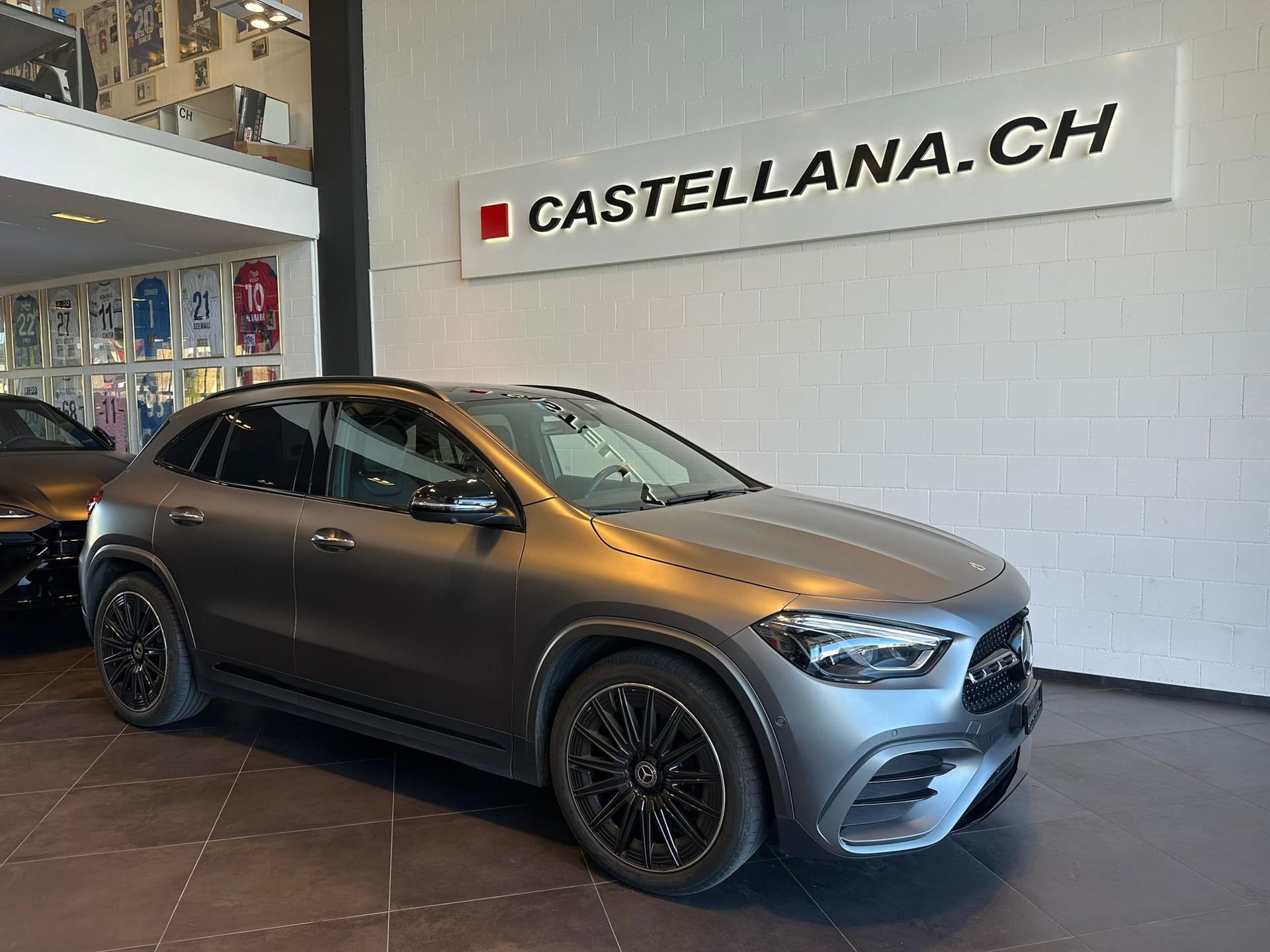 MERCEDES-BENZ GLA 250 4Matic 8G-DCT