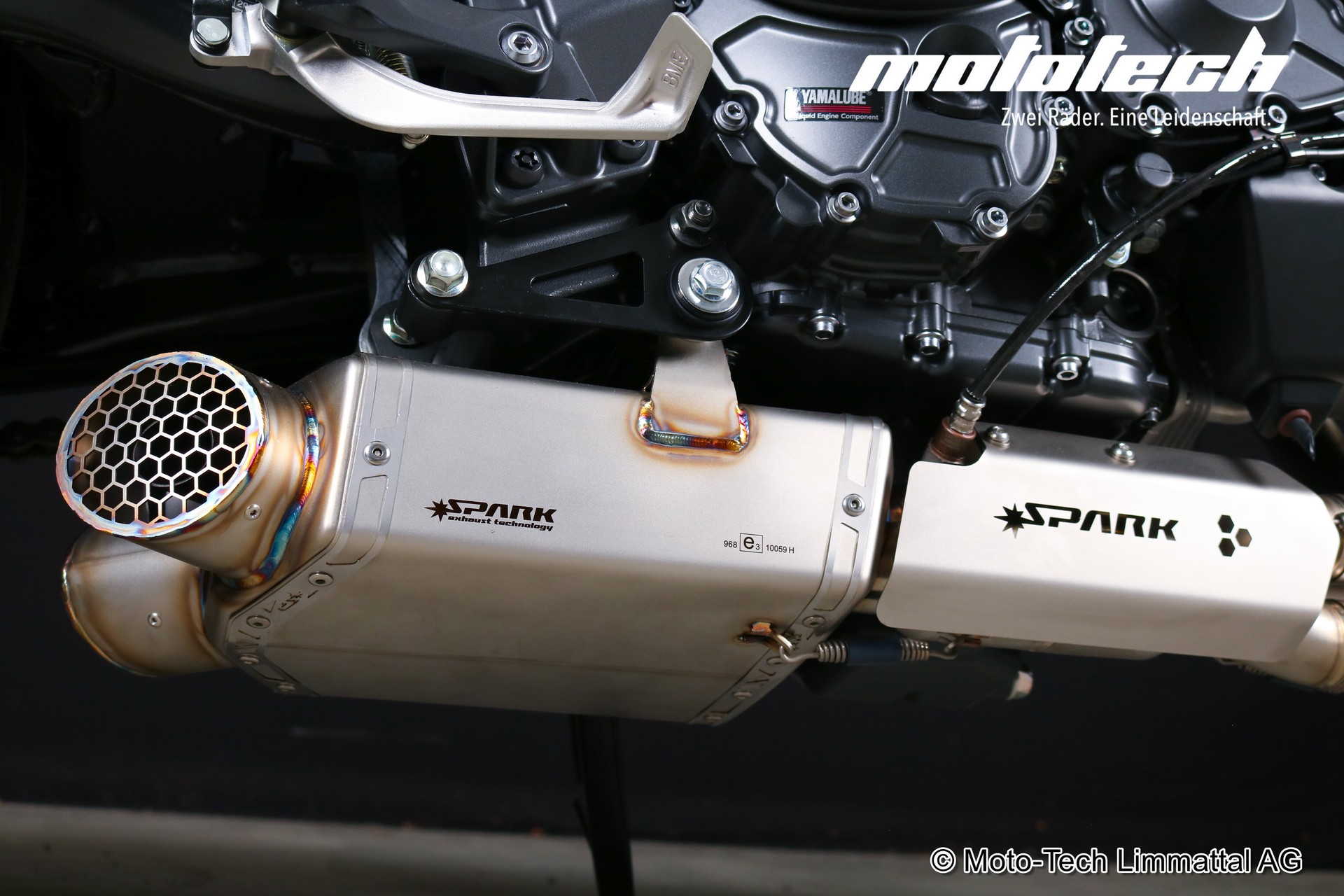 YAMAHA MT-09 MONSTER EDITION-image-8