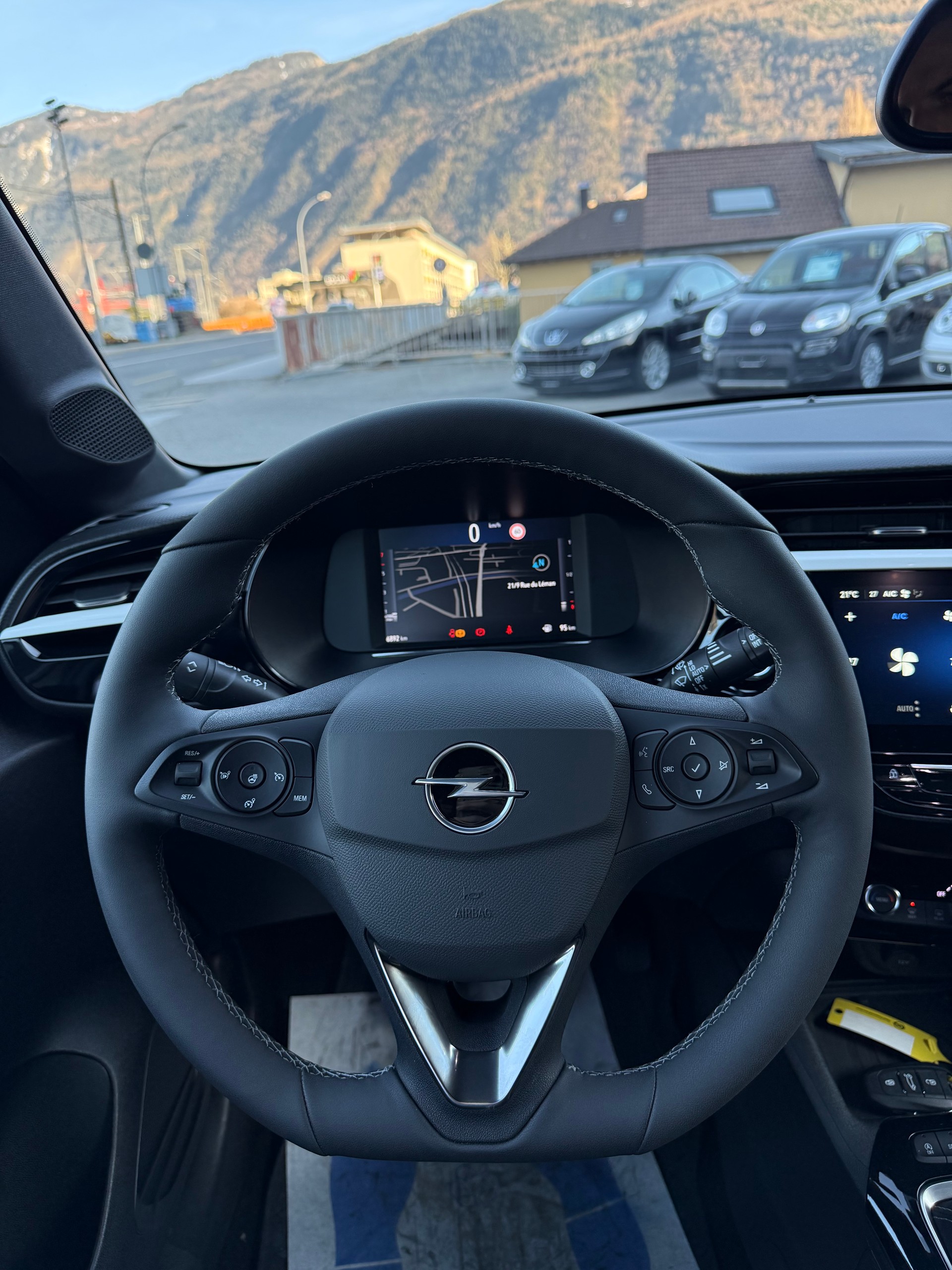 OPEL Corsa 1.2 TP GS-image-9