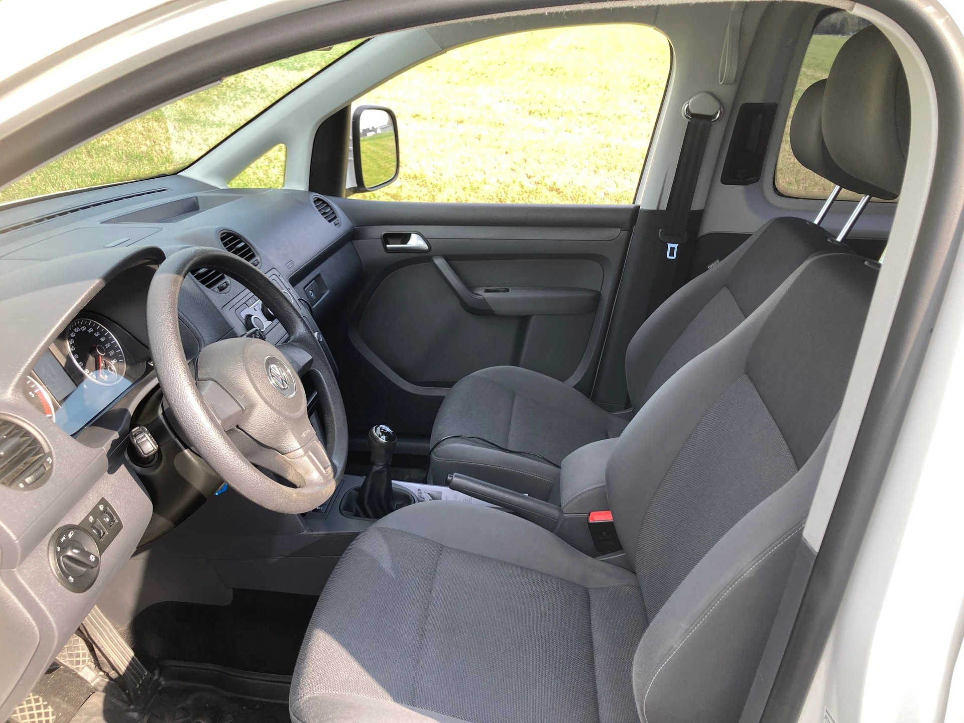 VW Caddy Maxi 1.6 TDI CR Blue Motion Trendline 7 Sitzer-image-8