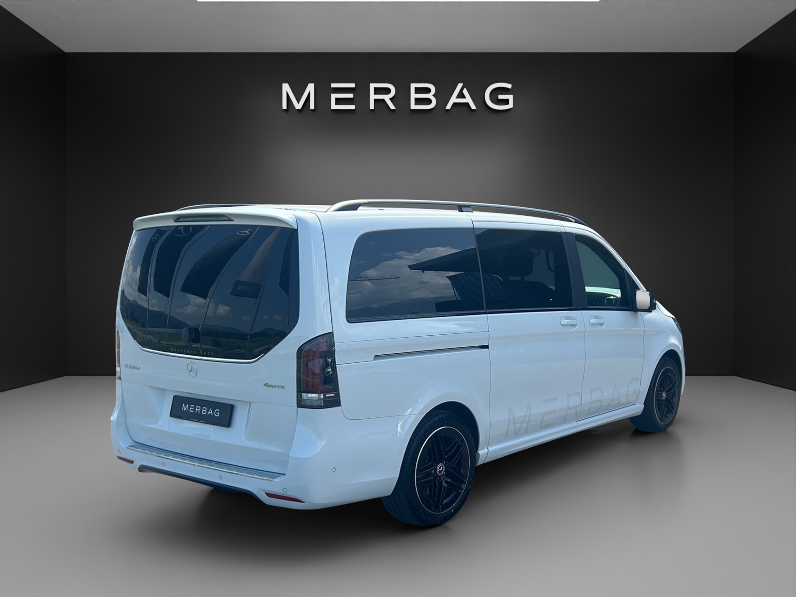 MERCEDES-BENZ V 300 d lang 4Matic Swiss Edition 9G-Tronic-image-8