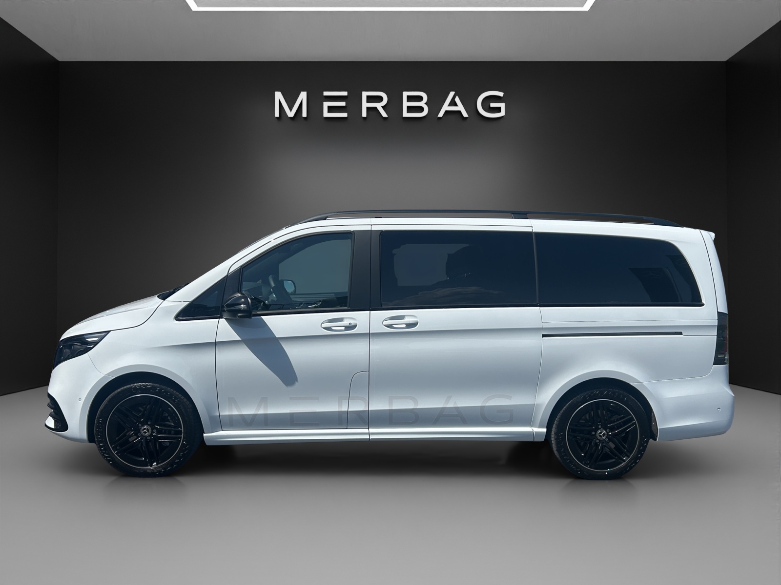 MERCEDES-BENZ V 300 d lang 4Matic Swiss Edition 9G-Tronic-image-1