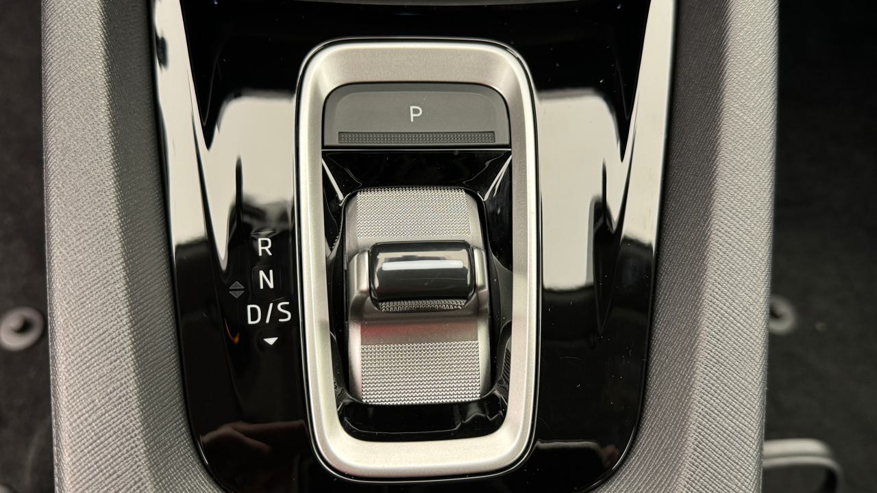 SKODA Octavia Combi 2.0 TDI DSG Selection-image-10