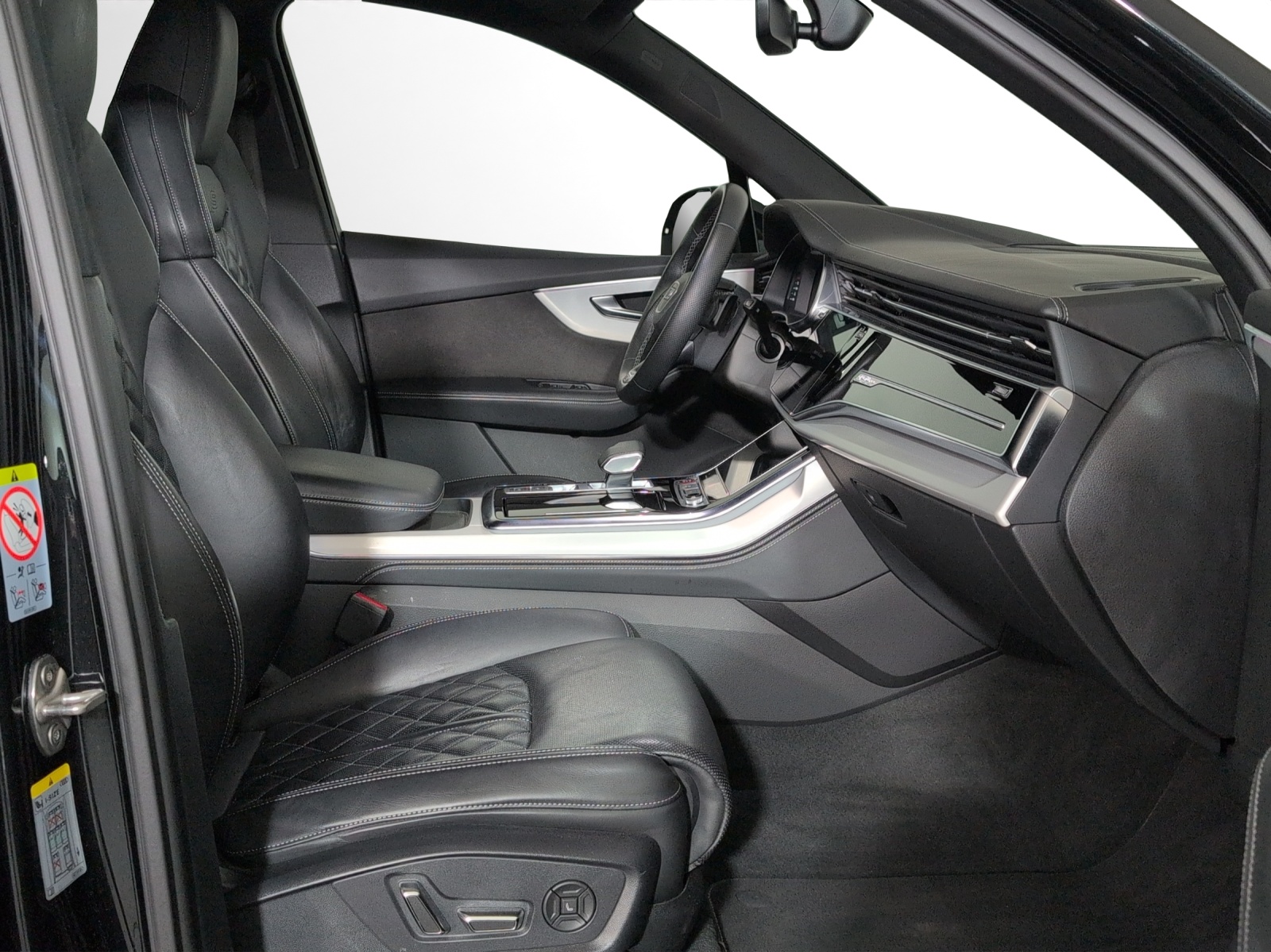 AUDI SQ7 TFSI quattro tiptronic-image-6