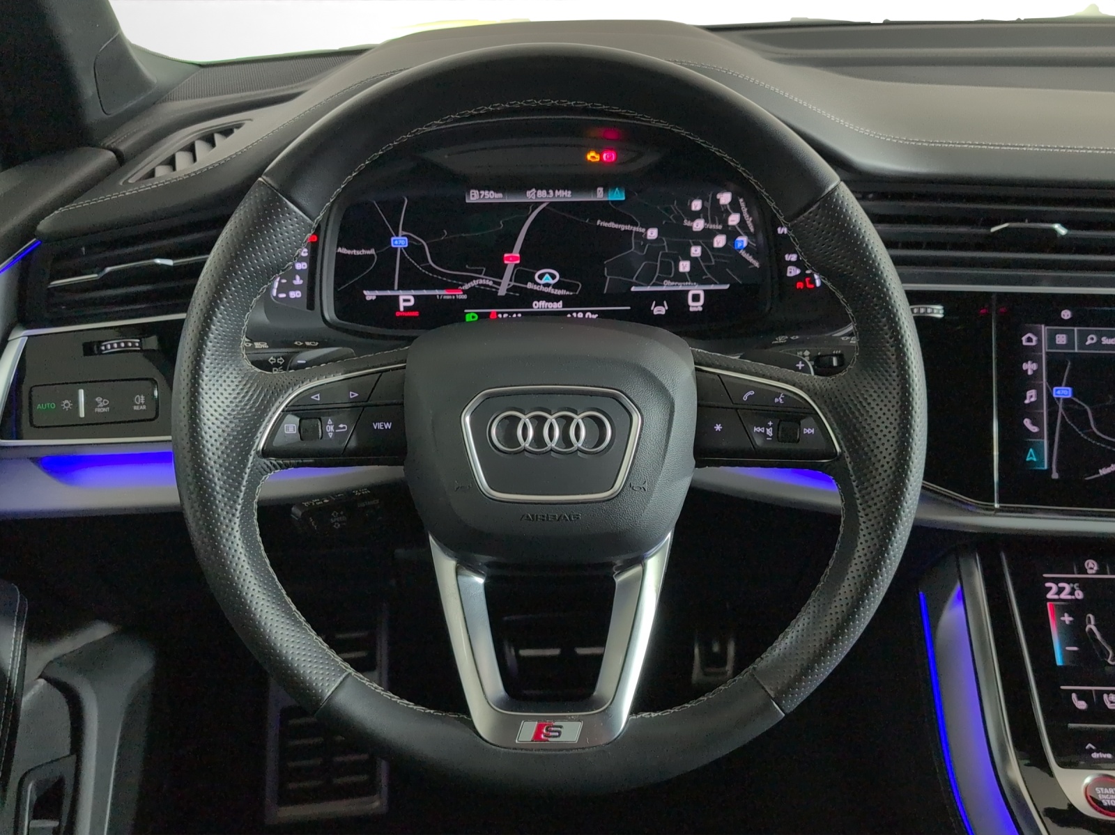 AUDI SQ7 TFSI quattro tiptronic-image-10