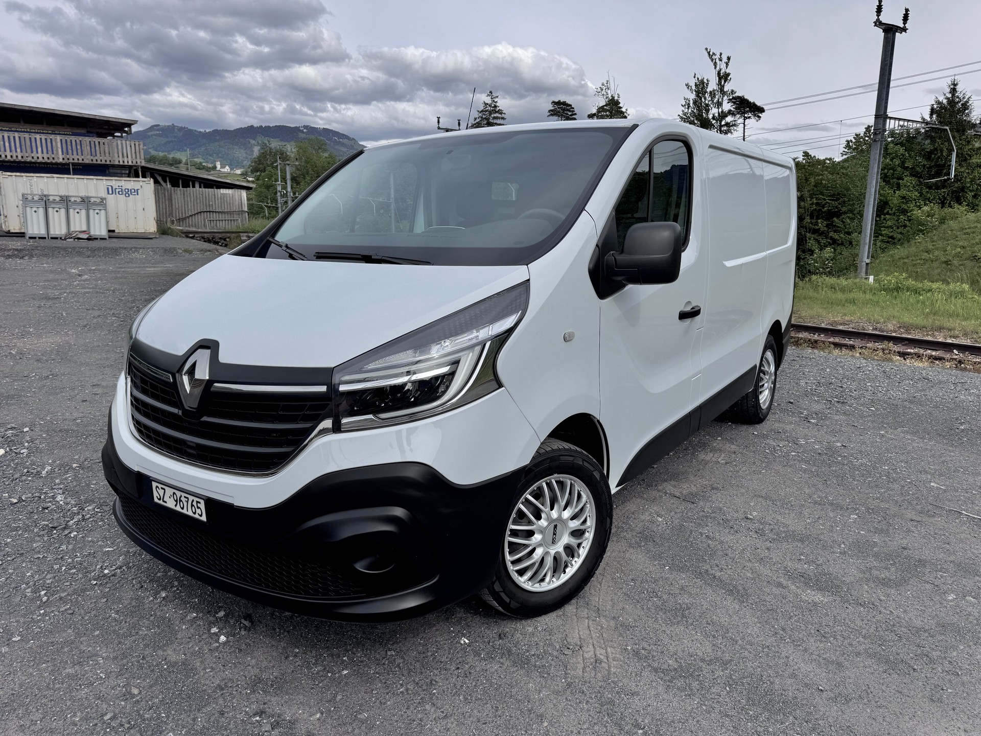 RENAULT 2.0 dCi 120 Business-image-1