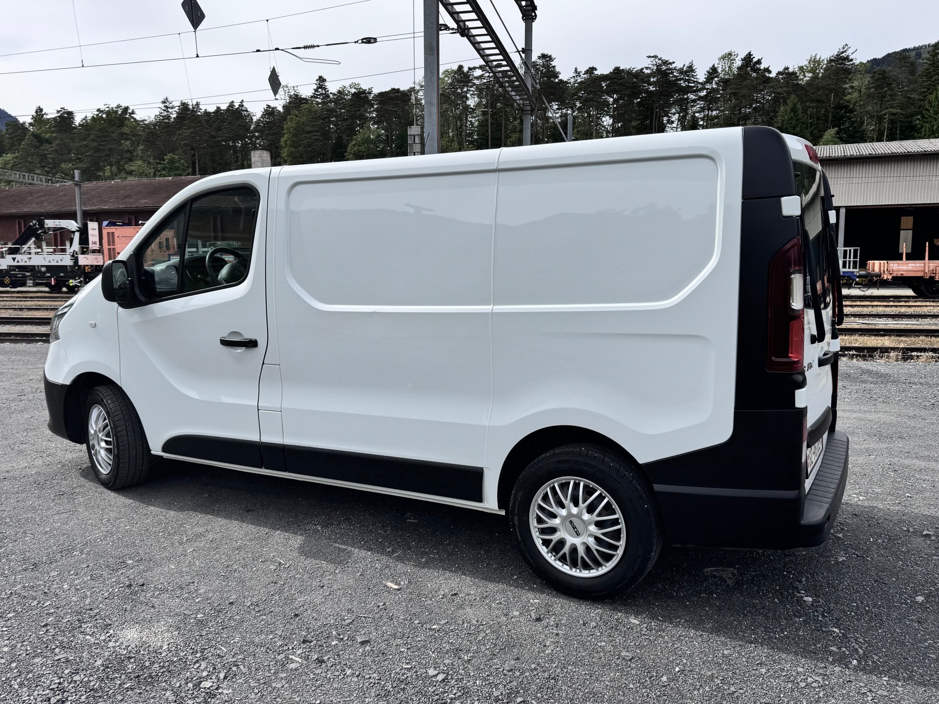 RENAULT 2.0 dCi 120 Business-image-2