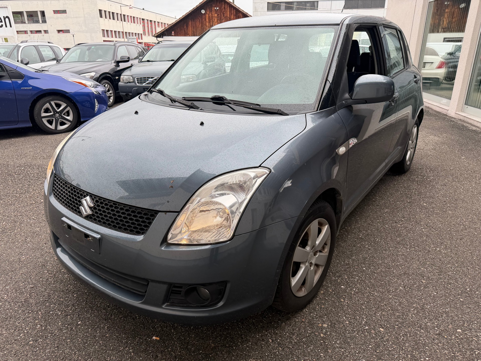 SUZUKI Swift 1.3i 16V GL Top 4x4-image-1