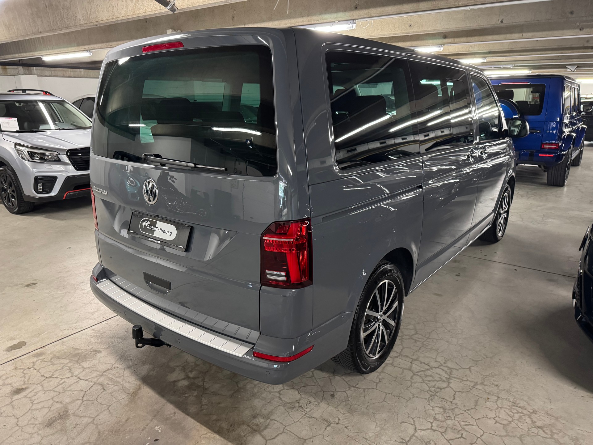 VW T6.1 Multivan 2.0 TDI Trendline Liberty DSG-showroom-element-1