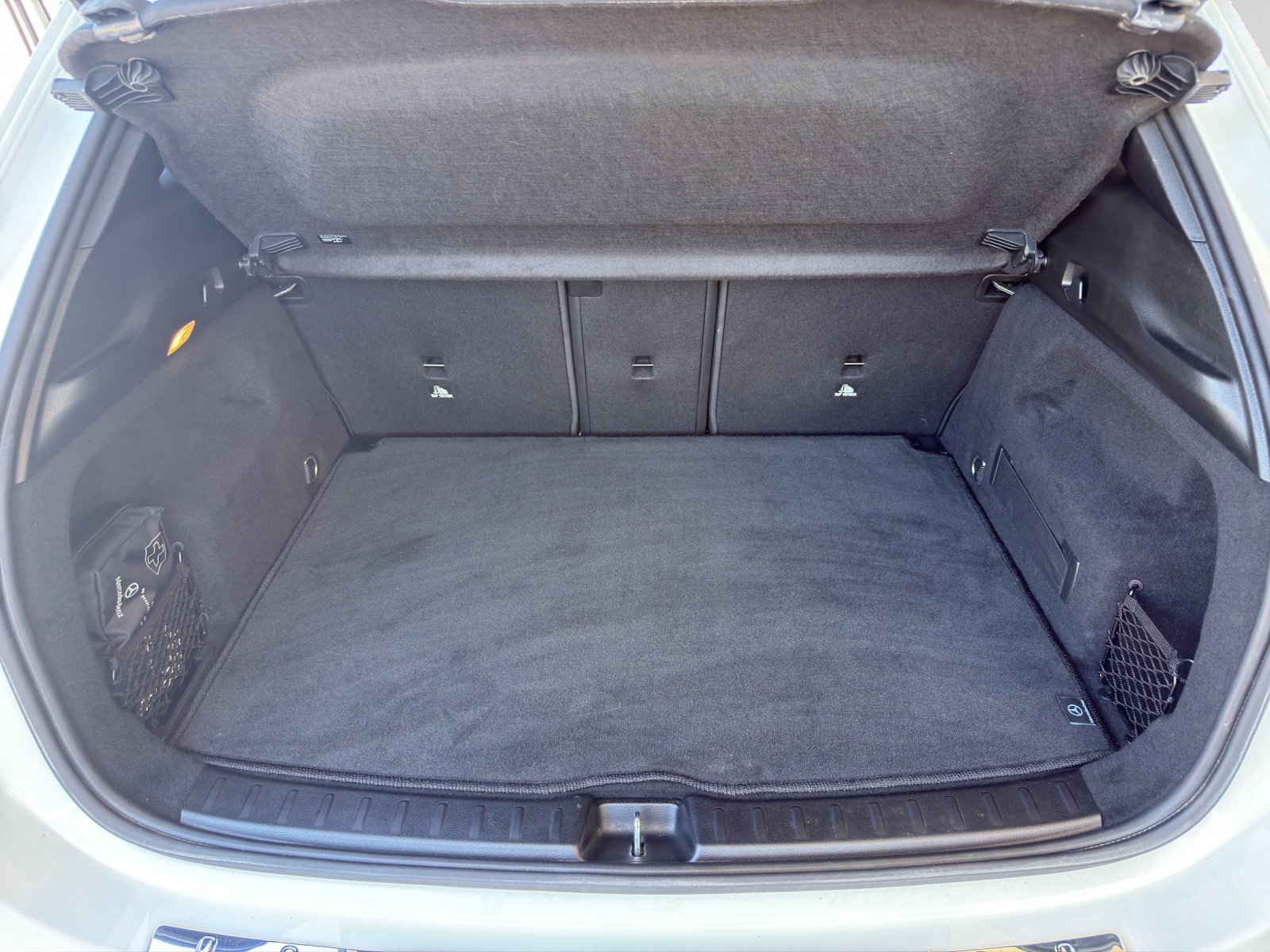 MERCEDES-BENZ GLA 220d AMG Line 4Matic-image-6
