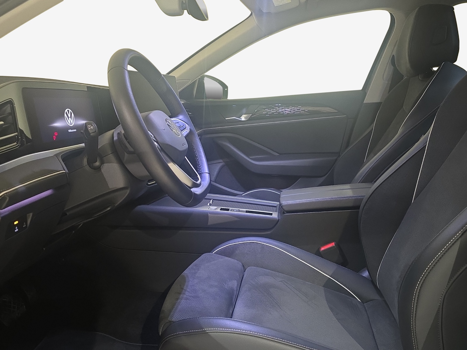 VW Passat Variant 2.0 TDI evo Business 4 Motion DSG-image-7