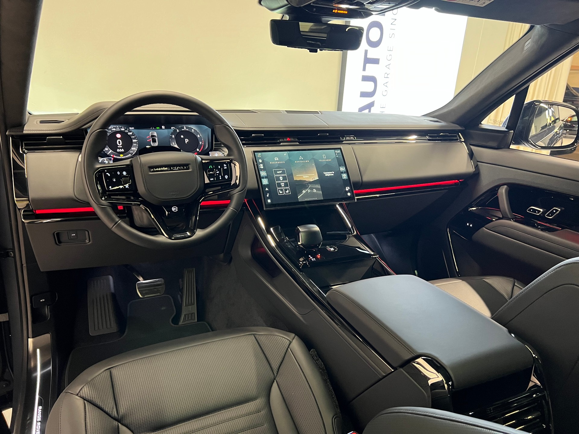 LAND ROVER Range Rover Sport 4.4 V8 SV-showroom-element-2