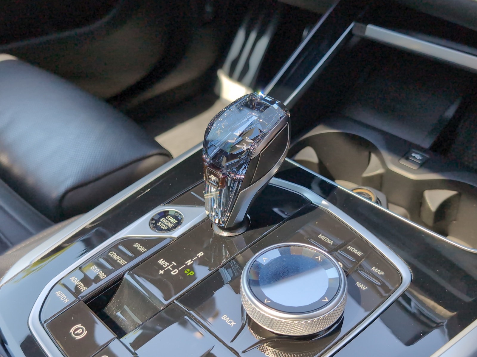 BMW X5 xDrive 48V 40i M Sport-image-17