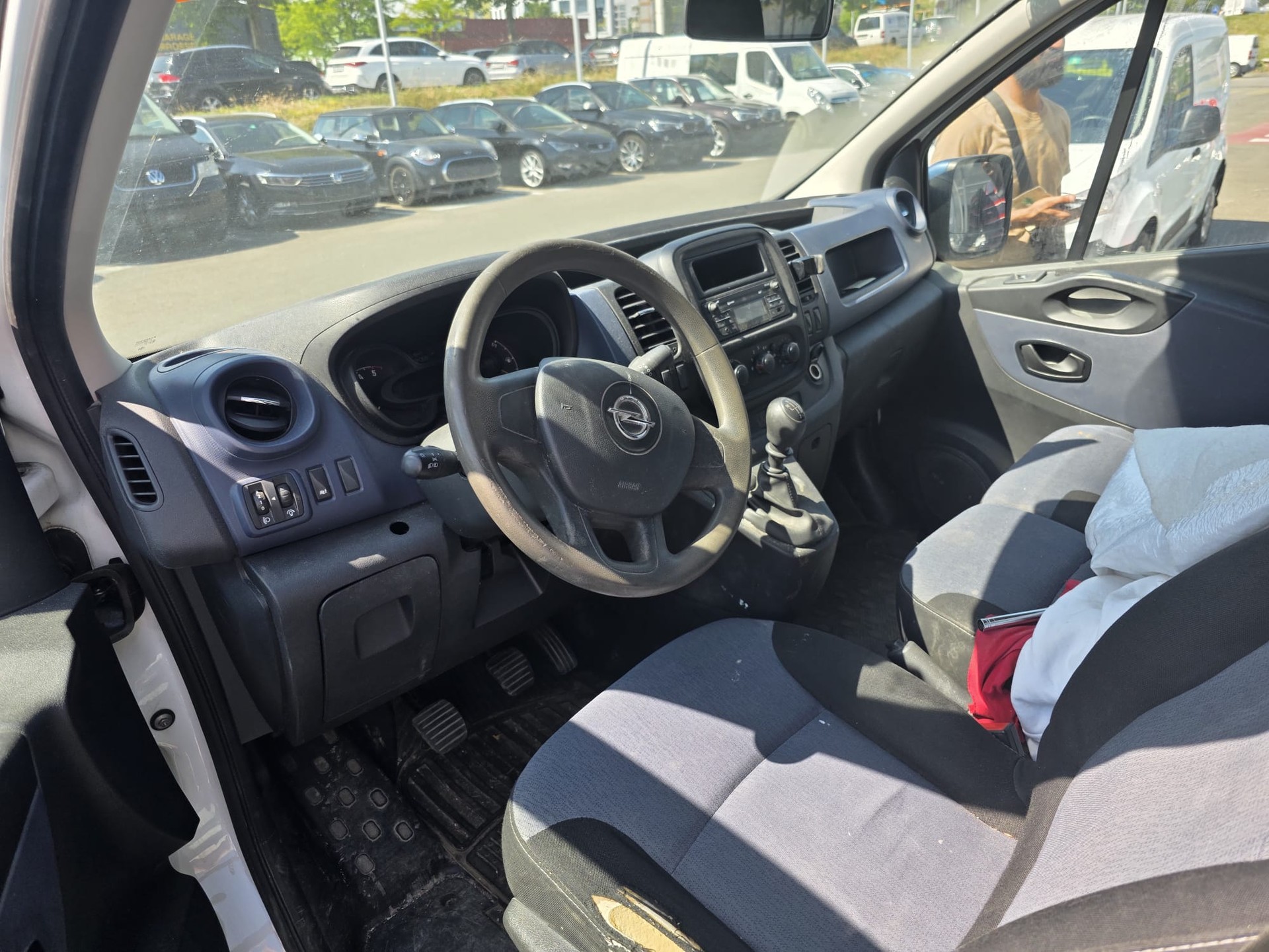 OPEL Vivaro 1.6 CDTI 2.7t L1H1-image-17