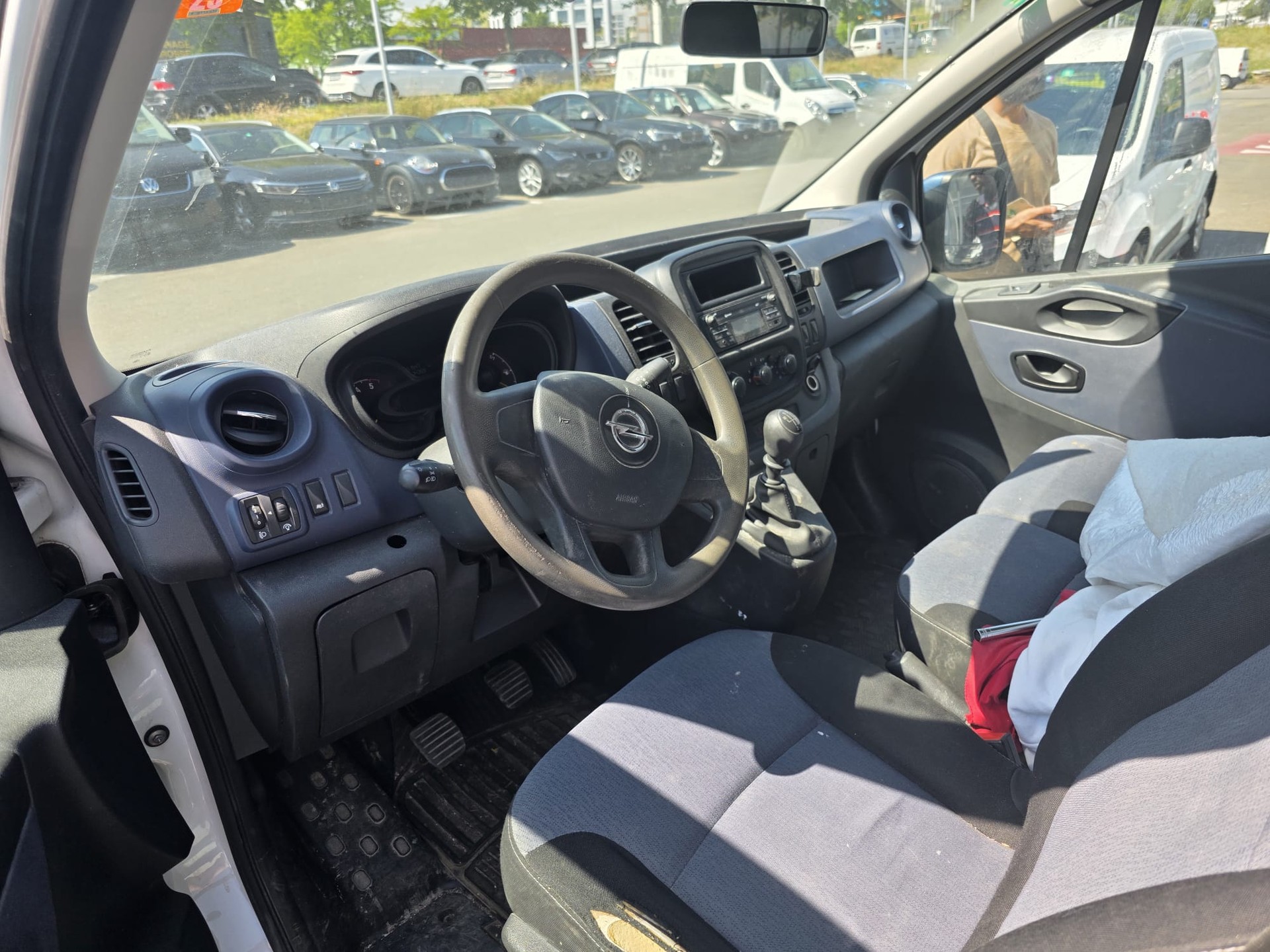 OPEL Vivaro 1.6 CDTI 2.7t L1H1-image-16