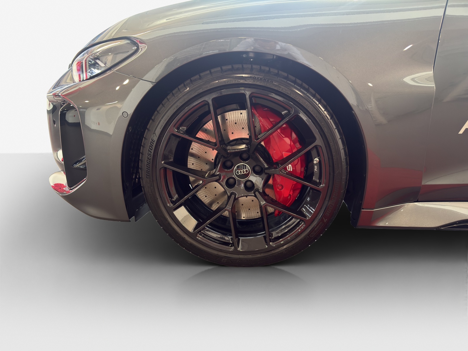 AUDI RS 5 Avant TFSI 470 kW Tiptronic quattro-image-13