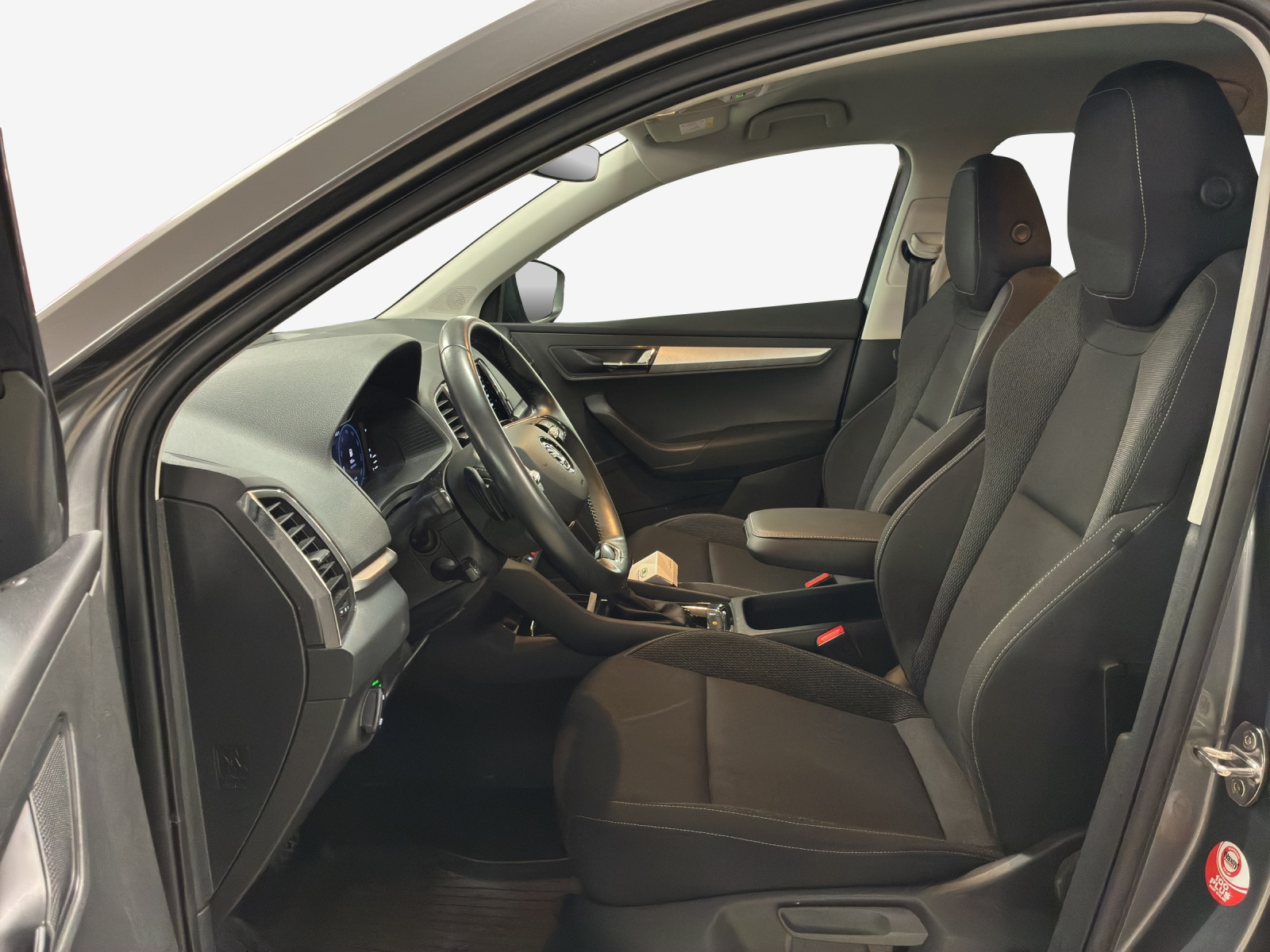 SKODA Karoq 1.5 TSI Ambition DSG-image-7