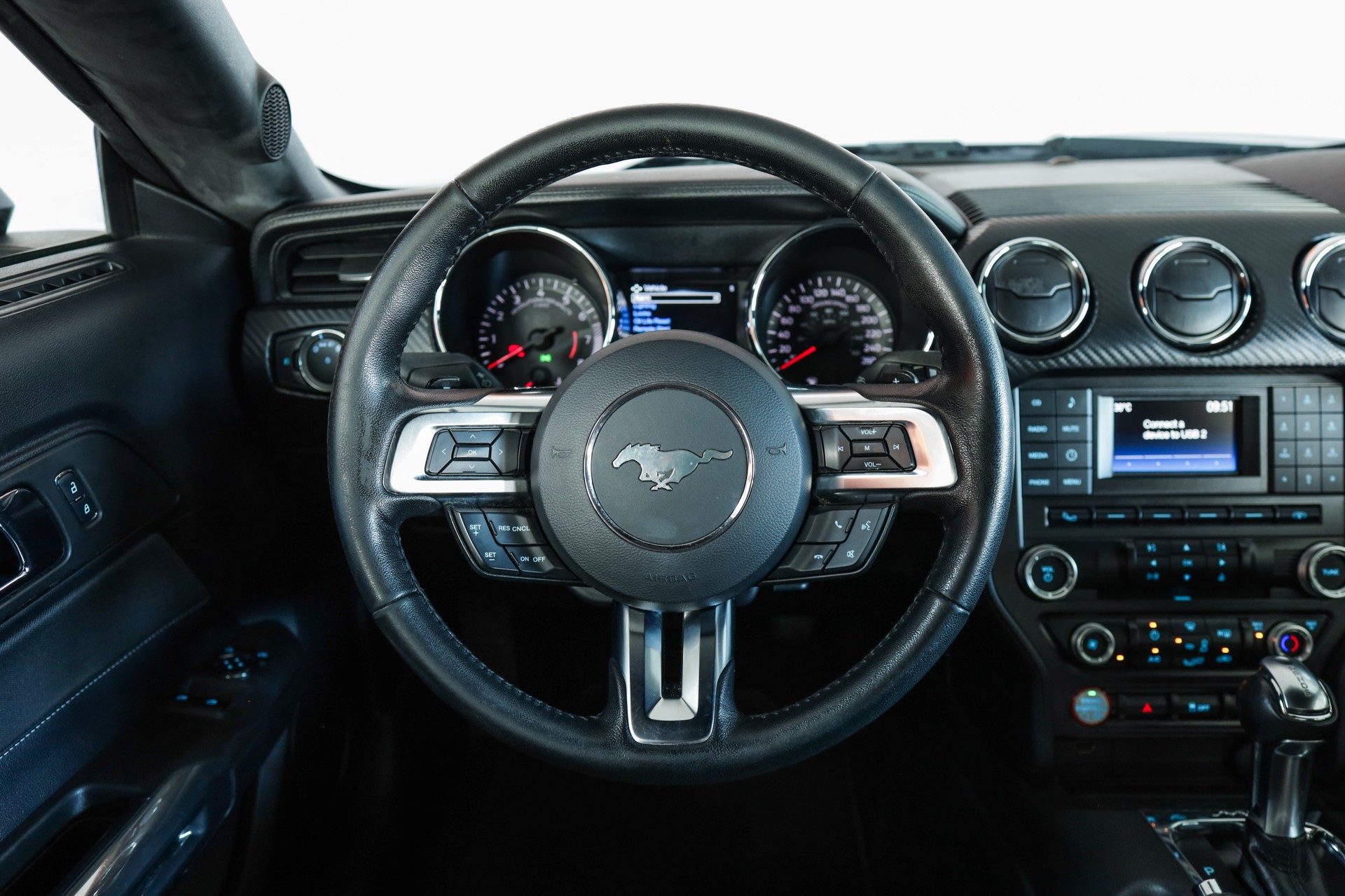 FORD Mustang Fastback 3.7 Automat-image-7