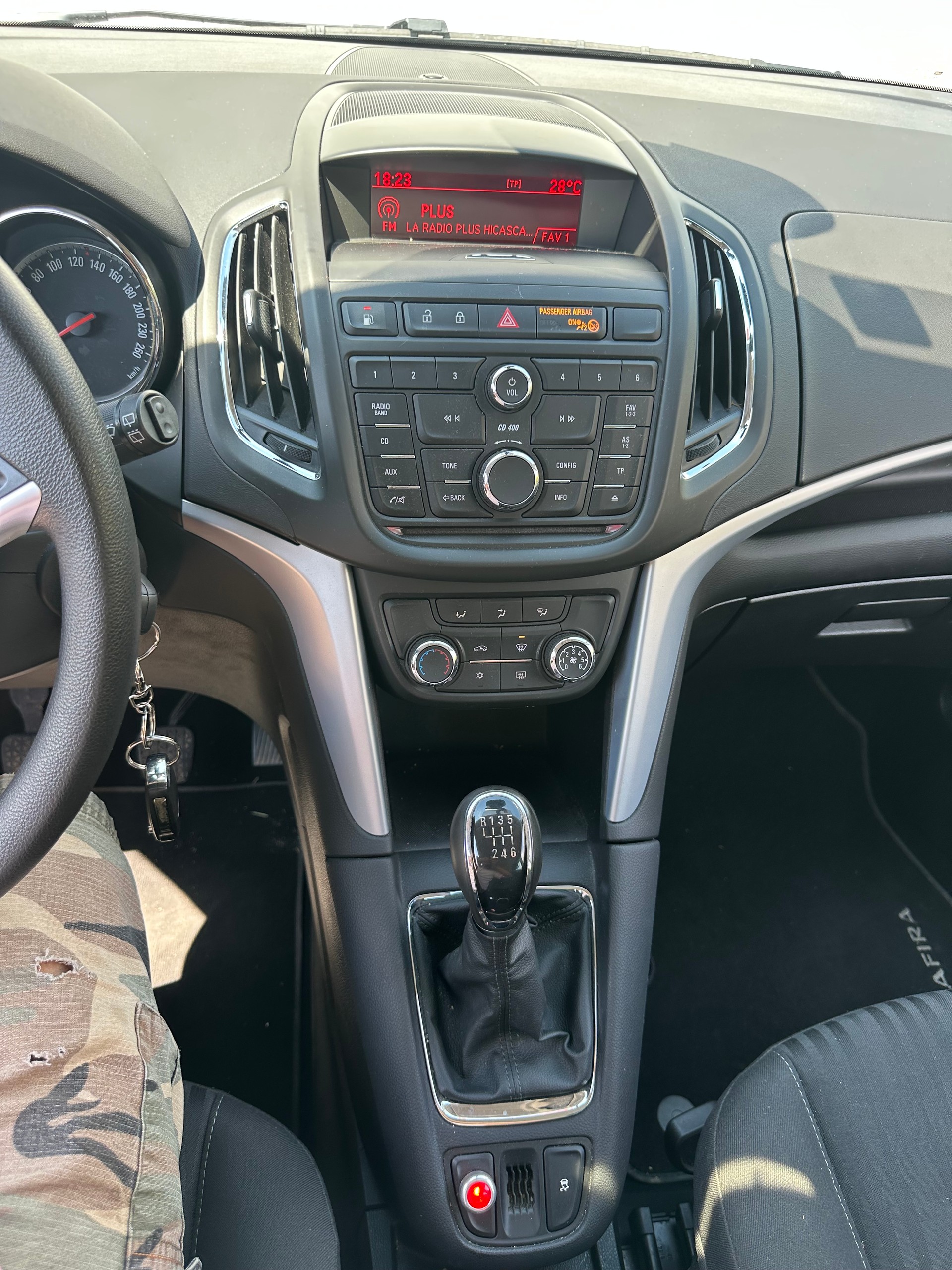 OPEL Zafira Tourer 1.6i 16V CNG Turbo Cosmo-image-11
