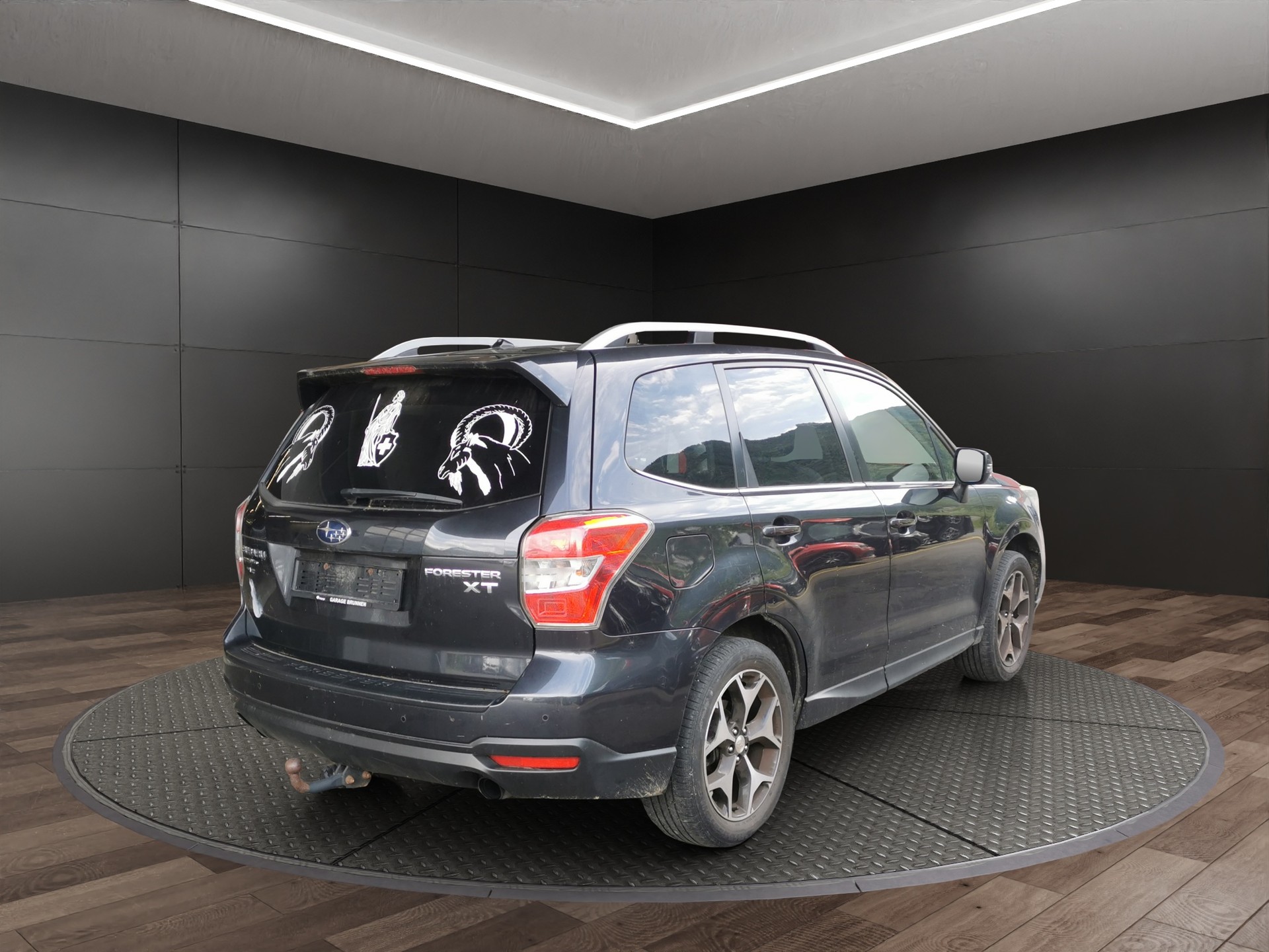 SUBARU Forester 2.0XT Luxury Lineartronic-image-5