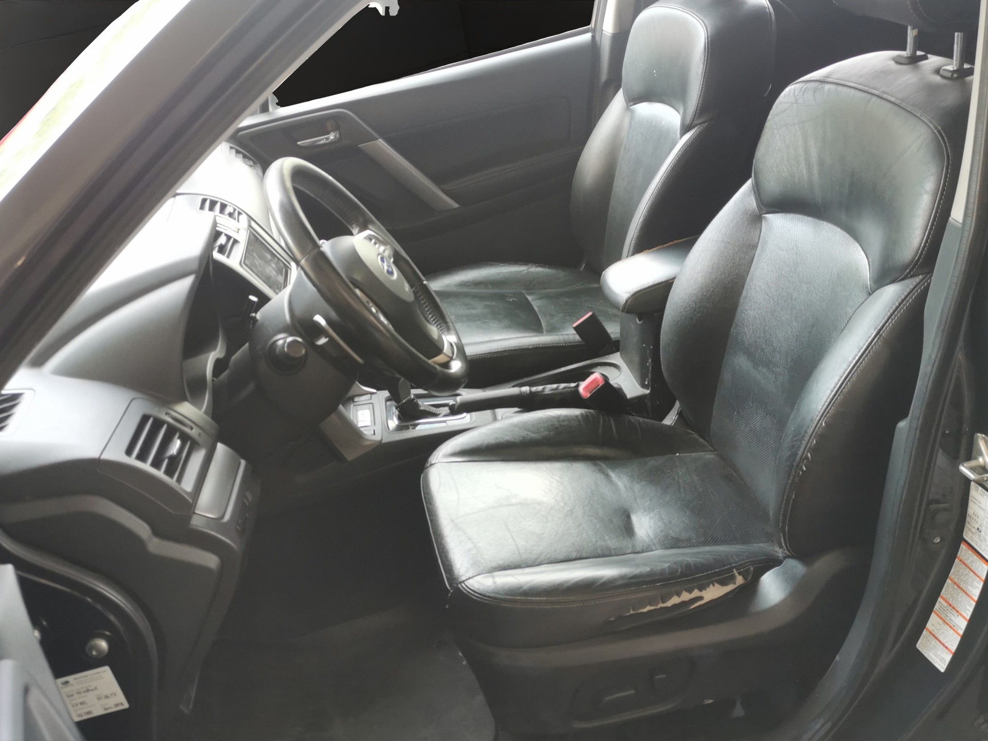 SUBARU Forester 2.0XT Luxury Lineartronic-image-11
