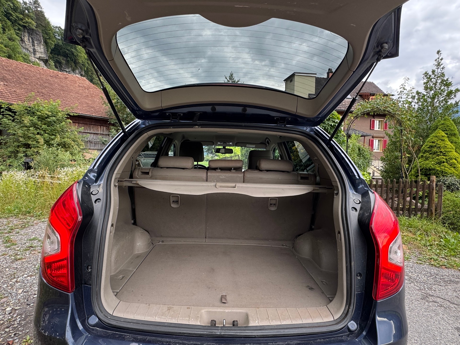 KGM-SsangYong Korando 2.0 e-XDI Sapphire 4WD-image-8