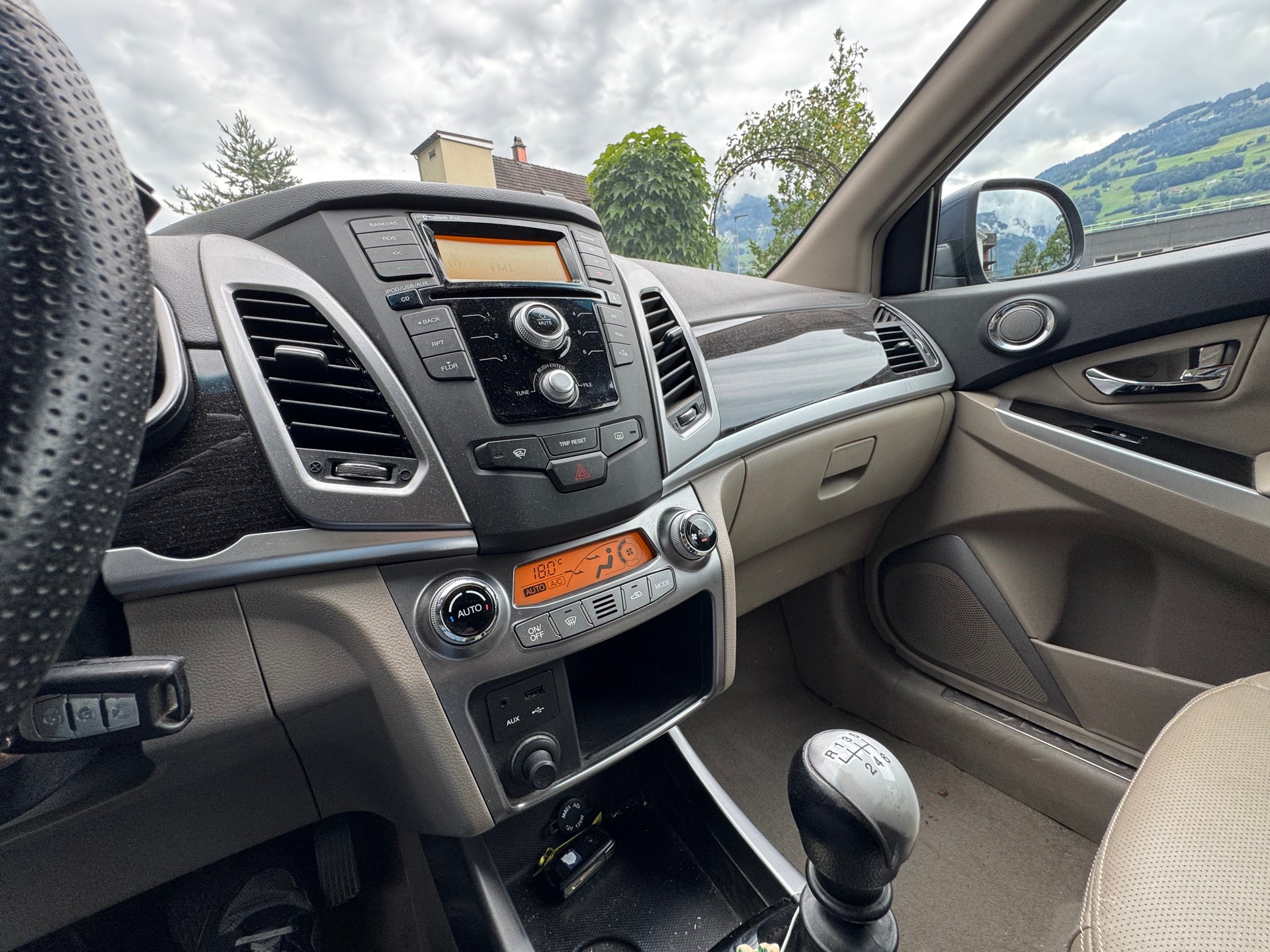 KGM-SsangYong Korando 2.0 e-XDI Sapphire 4WD-image-12