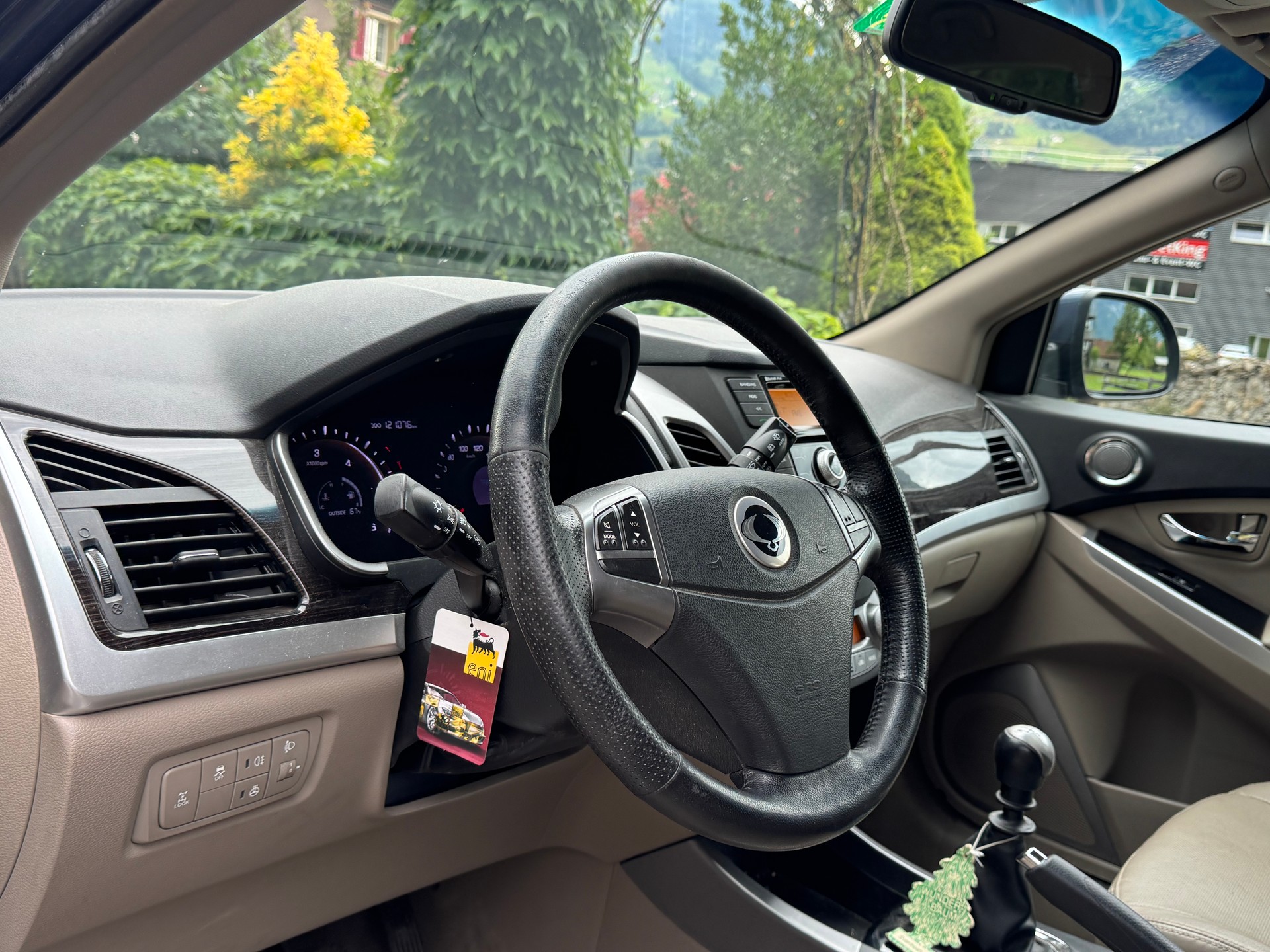 KGM-SsangYong Korando 2.0 e-XDI Sapphire 4WD-image-10