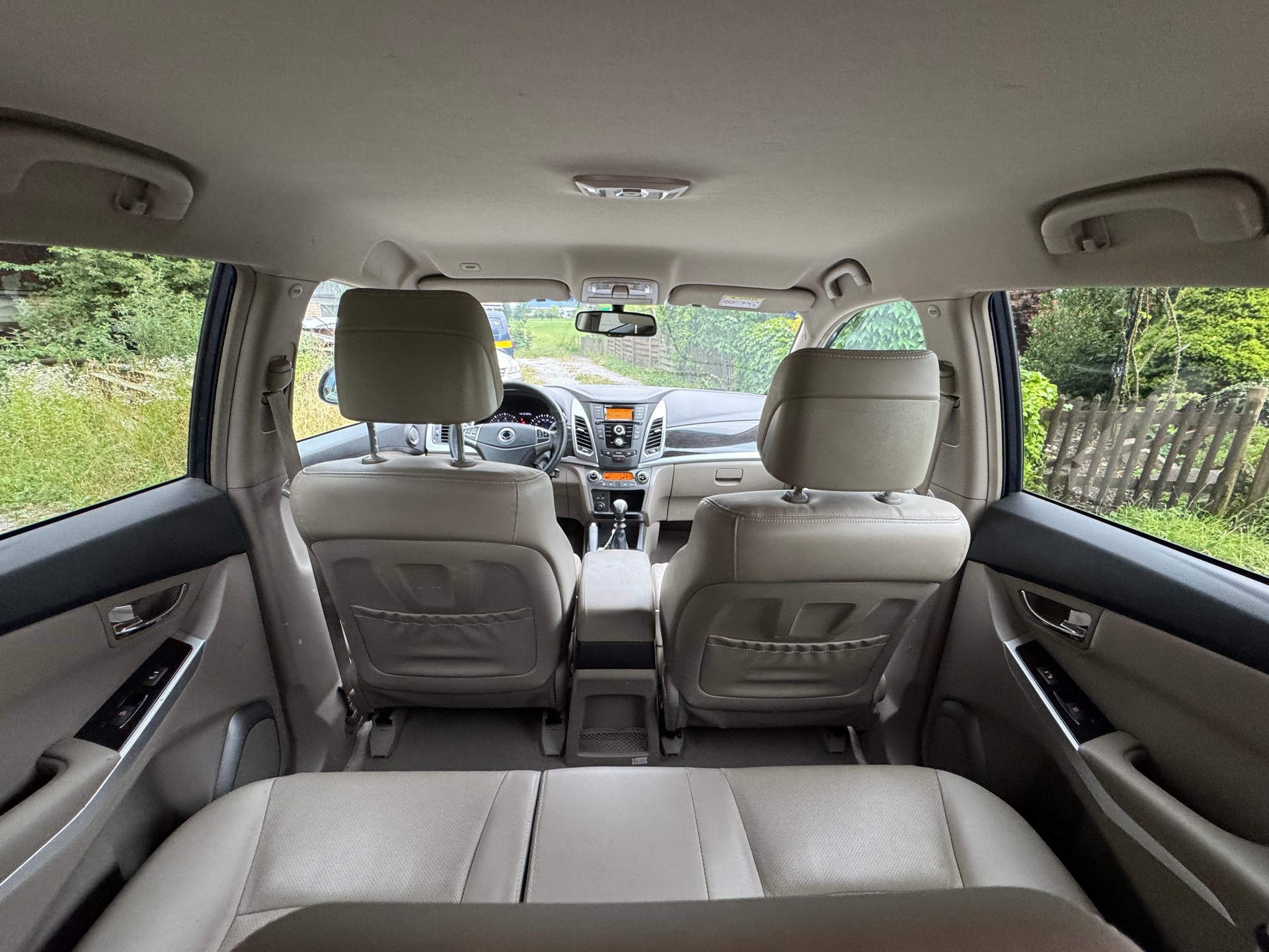 KGM-SsangYong Korando 2.0 e-XDI Sapphire 4WD-image-7