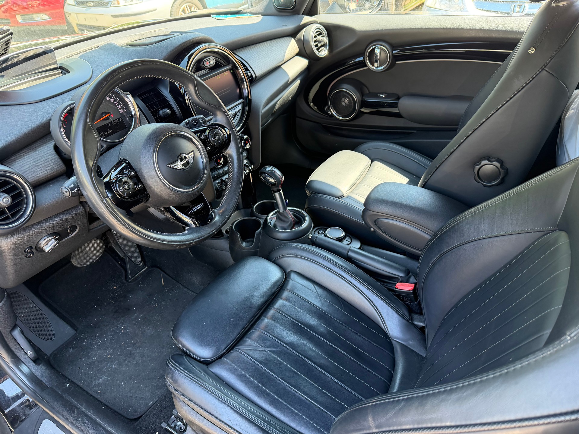 MINI Cooper S Steptronic-image-5