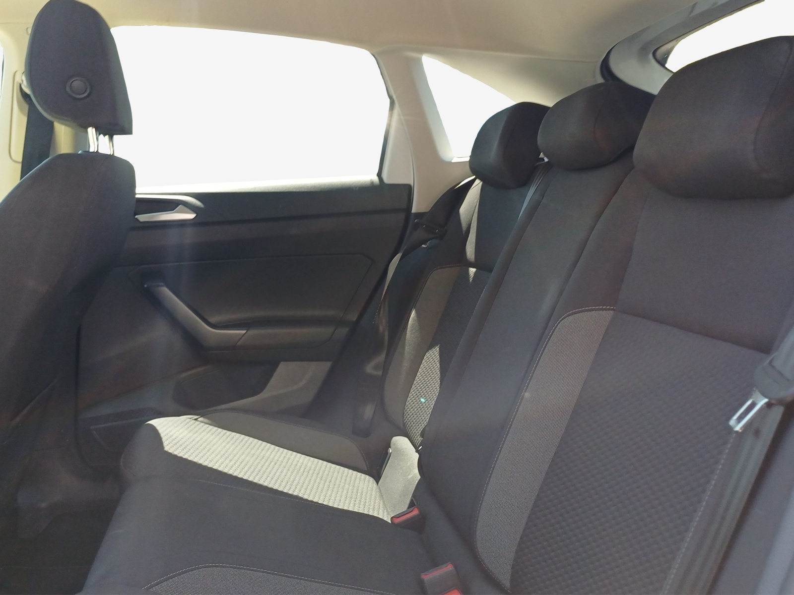VW Taigo 1.0 TSI Life DSG-image-11
