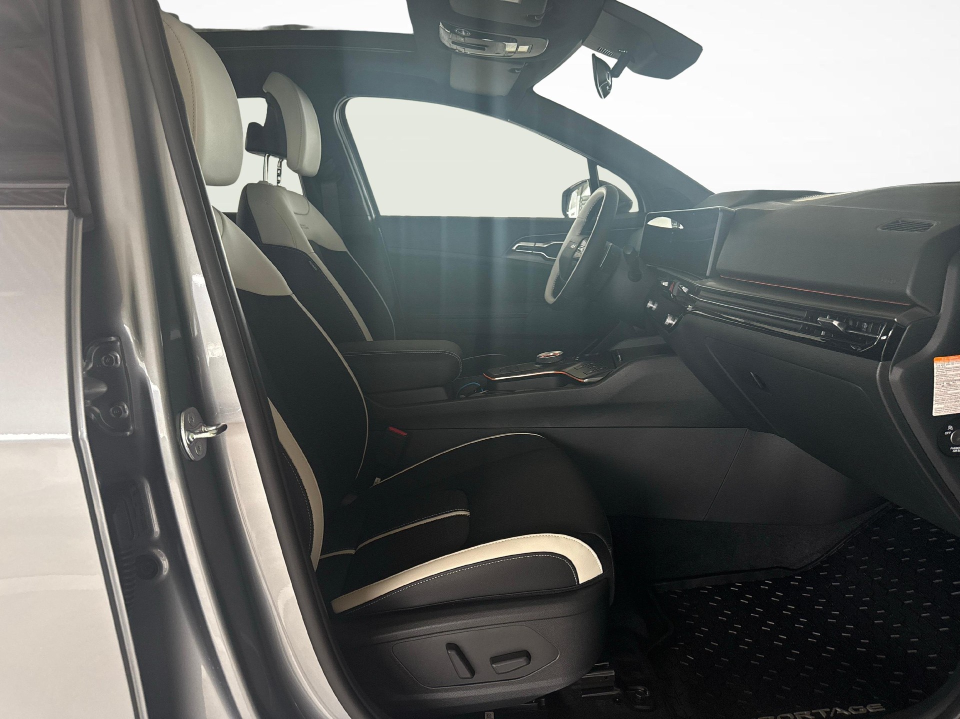 KIA Sportage 1.6 T-GDi PHEV GT-Line-image-9